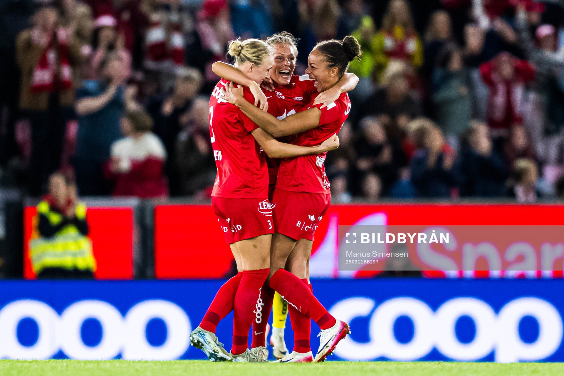 Mia Authen, Ingrid Stenevik and Josefine Birkelund of Brann