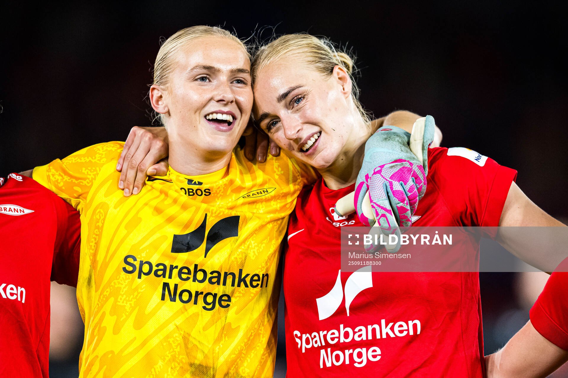 Selma Panengstuen and Mia Authen of Brann