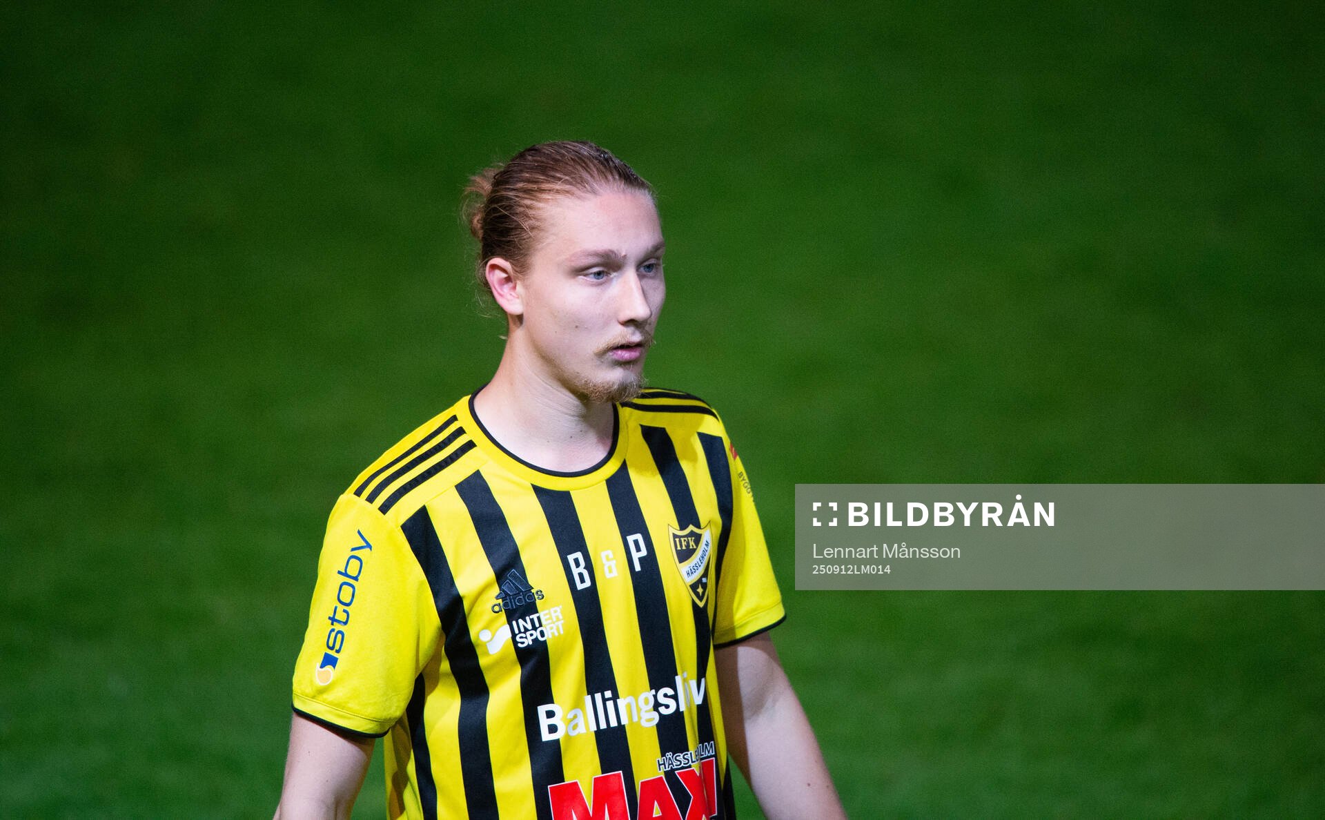 IFK Hässleholms  Lucas Johnsson i matchen i div. 2 mellan