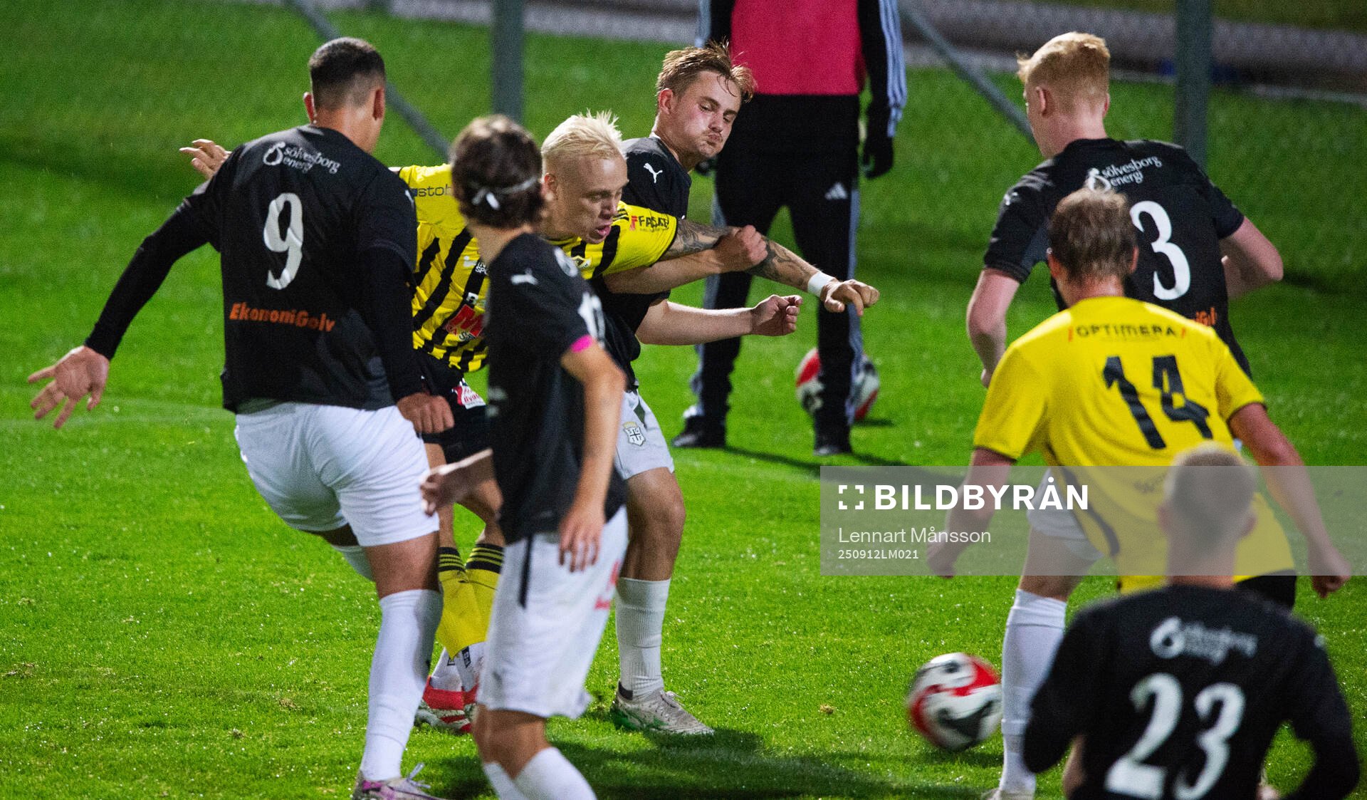 IFK Hässleholms Alexander Sjöström gör 2-3 i matchen i
