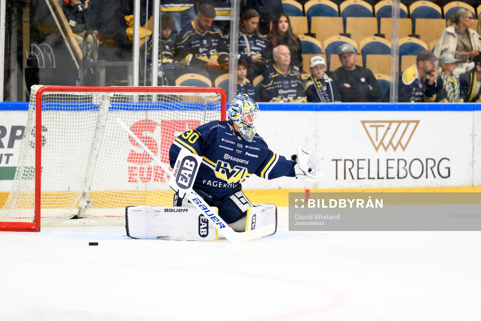 HV71s målvakt Lassi Lehtinen