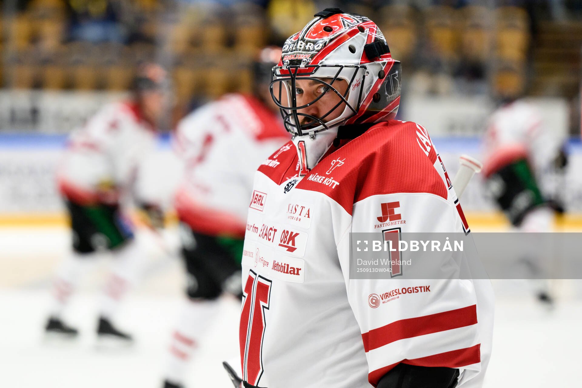 Örebros målvakt Jhonas Enroth  ishockeymatchen i SHL