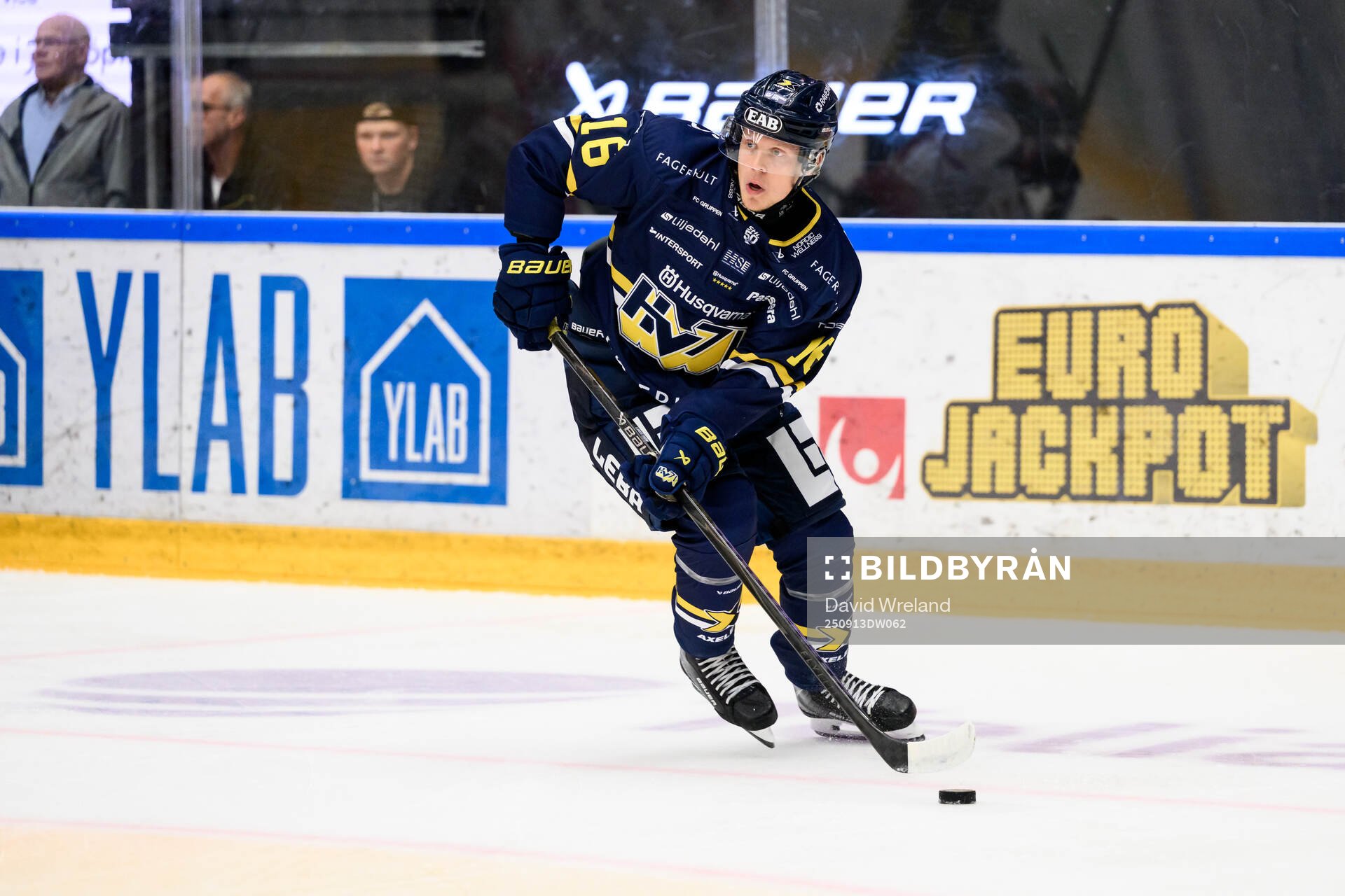 HV71s Linus Lindström
