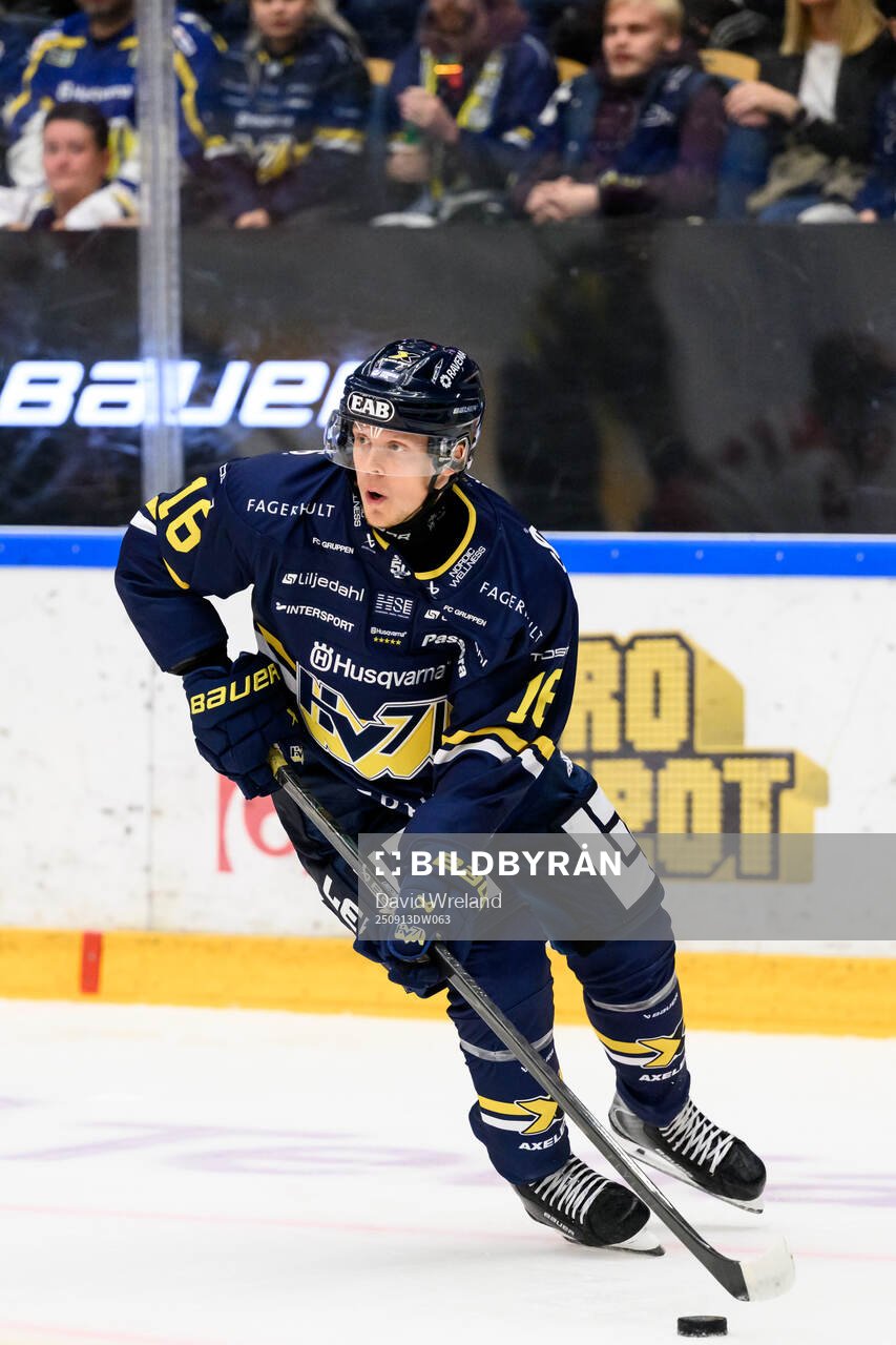 HV71s Linus Lindström