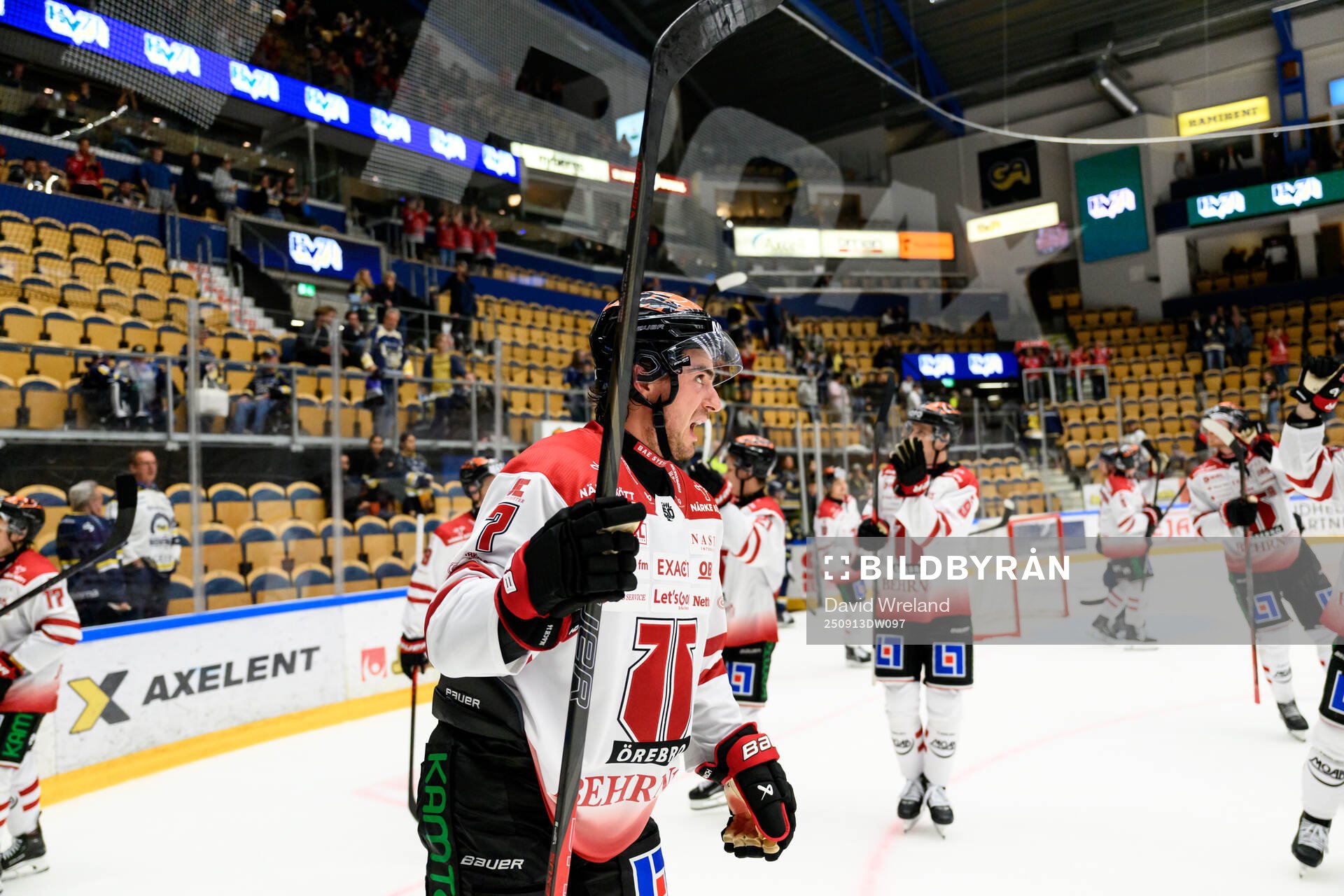 Örebros Luke Martin jublar