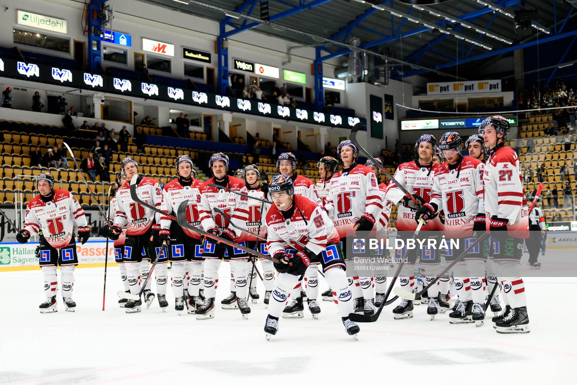 Örebros spelare jublar