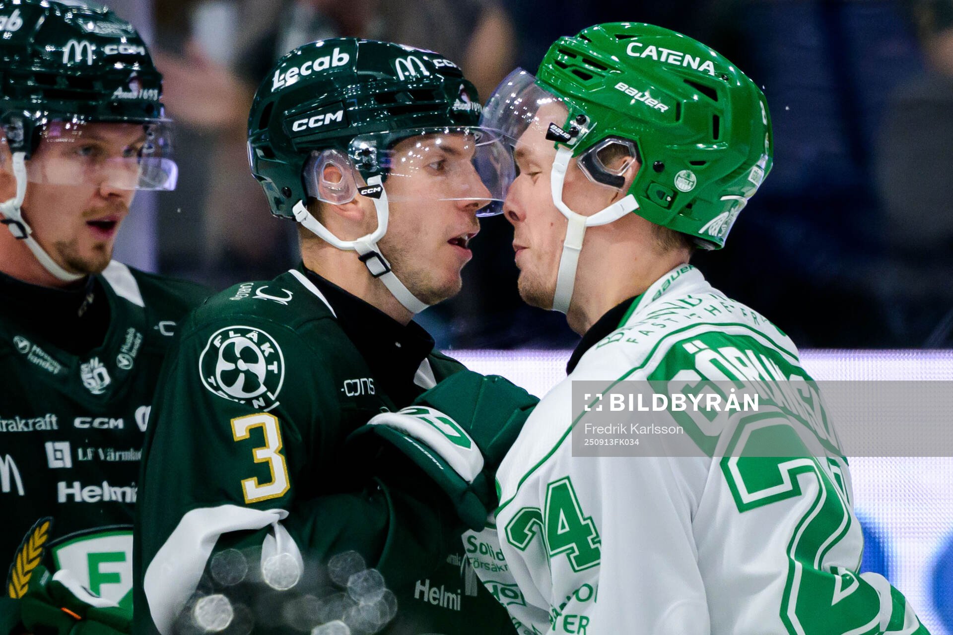 Färjestads Ronald Knot och Rögles Mattias Göransson