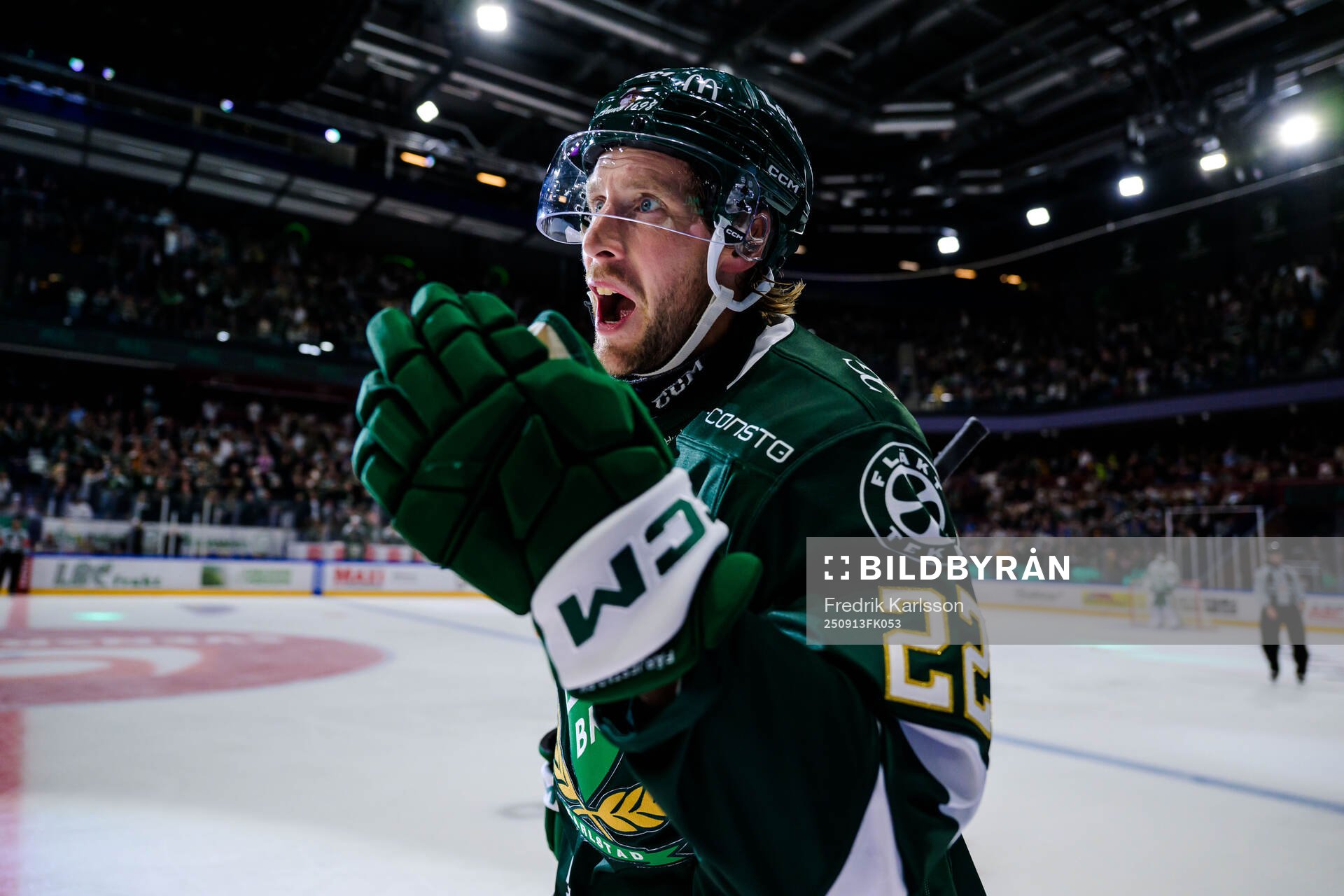 Färjestads Per Åslund jublar