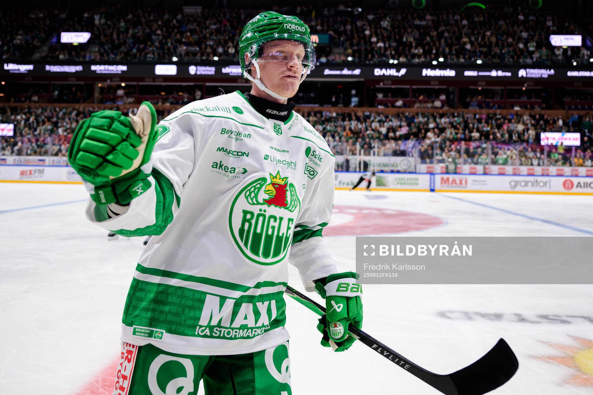 Rögles Anton Bengtsson jublar