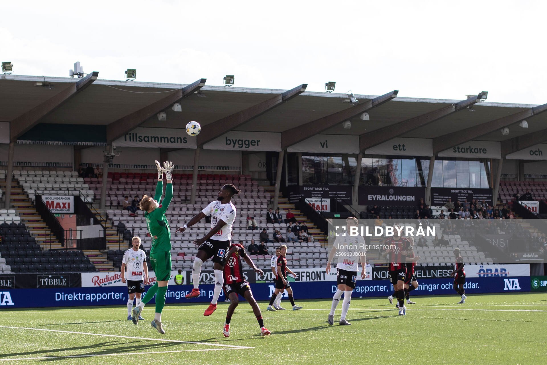 Östersunds Rasmus Forsell och Örebros Joseph Baffoe
