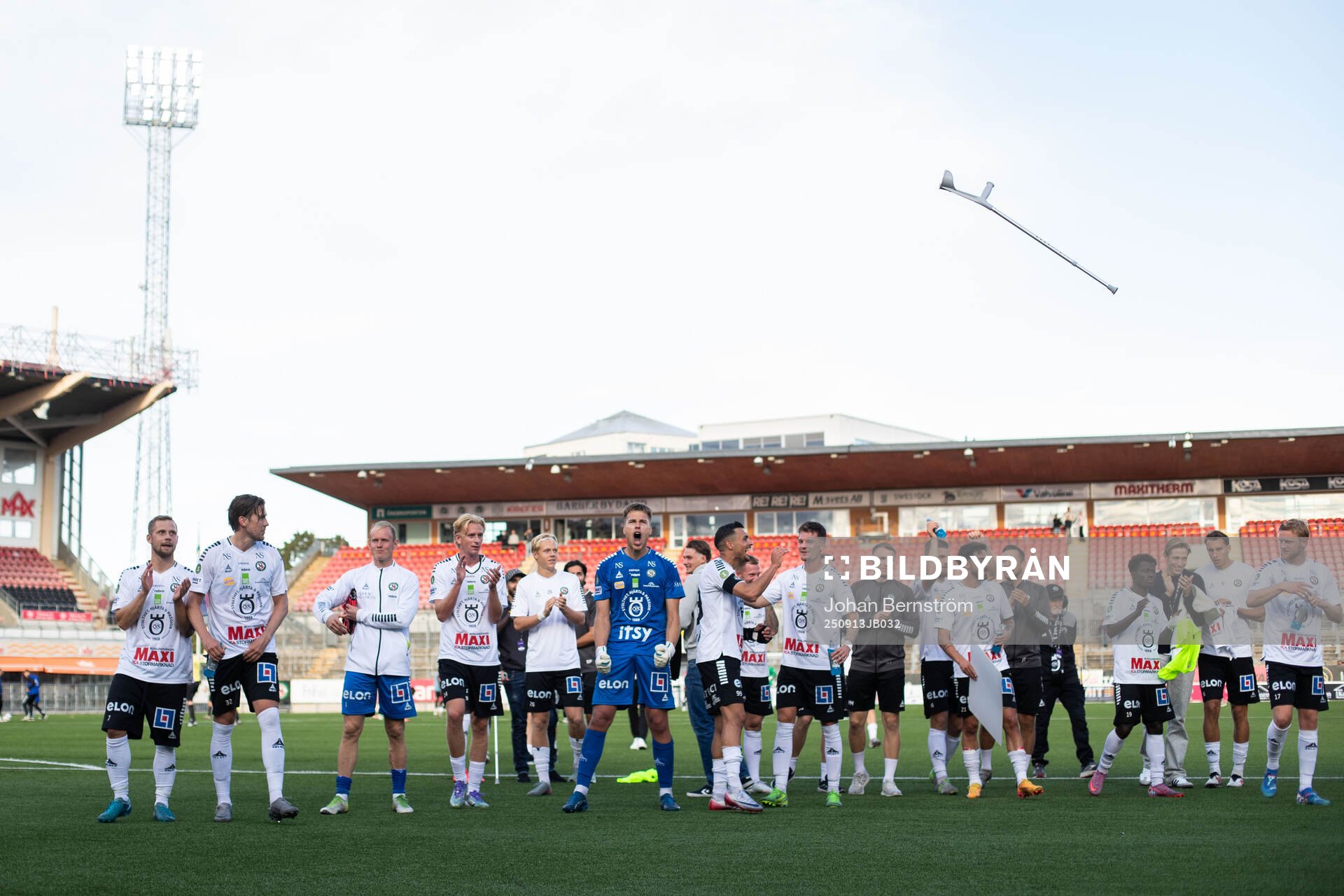 Örebros spelare jublar