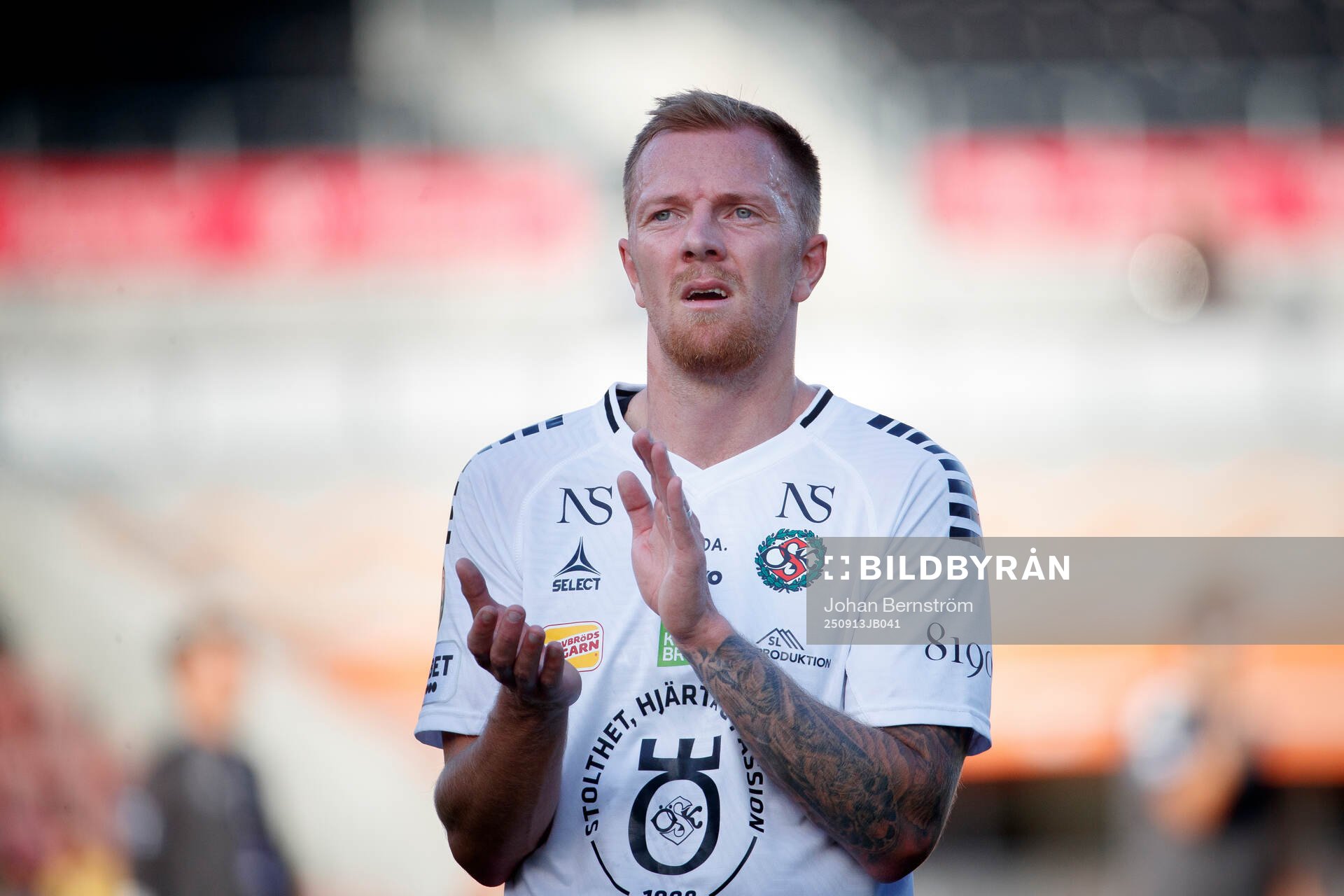 Örebros Erik Andersson jublar