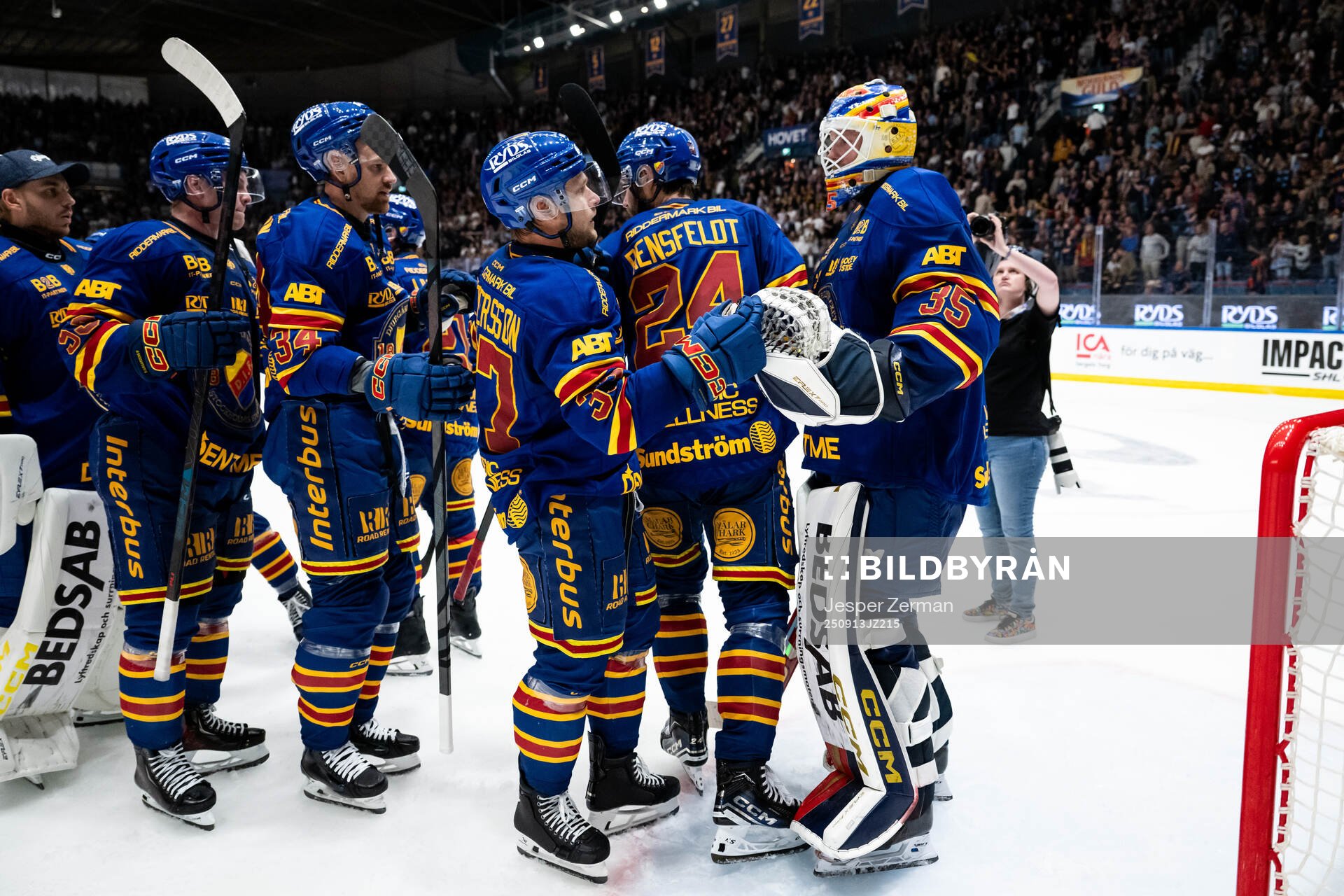 Djurgårdens d35<jublar med Jesper Pettersson