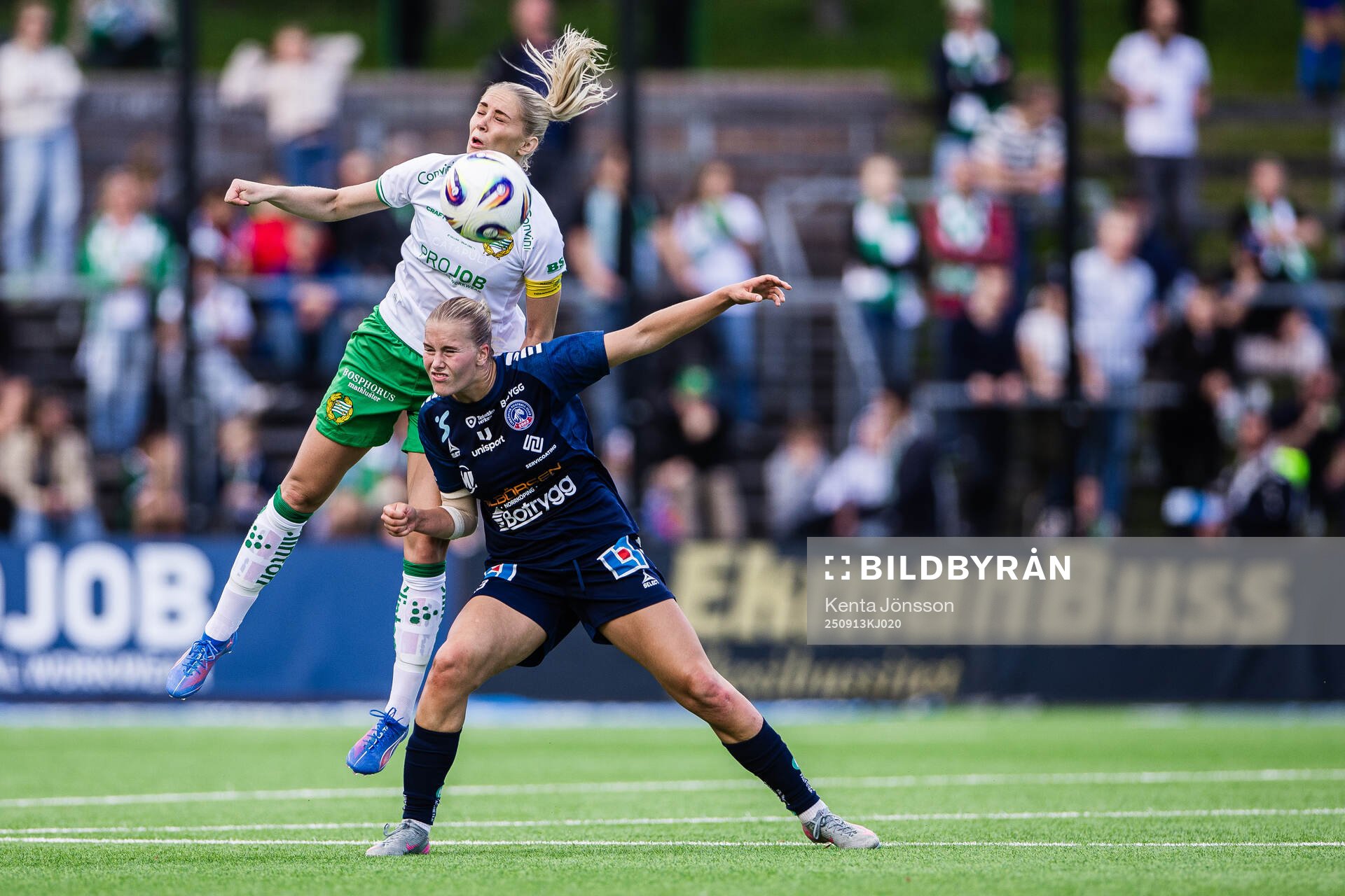 Hammarbys Alice Carlsson och Linköpings Lilli Halttunen