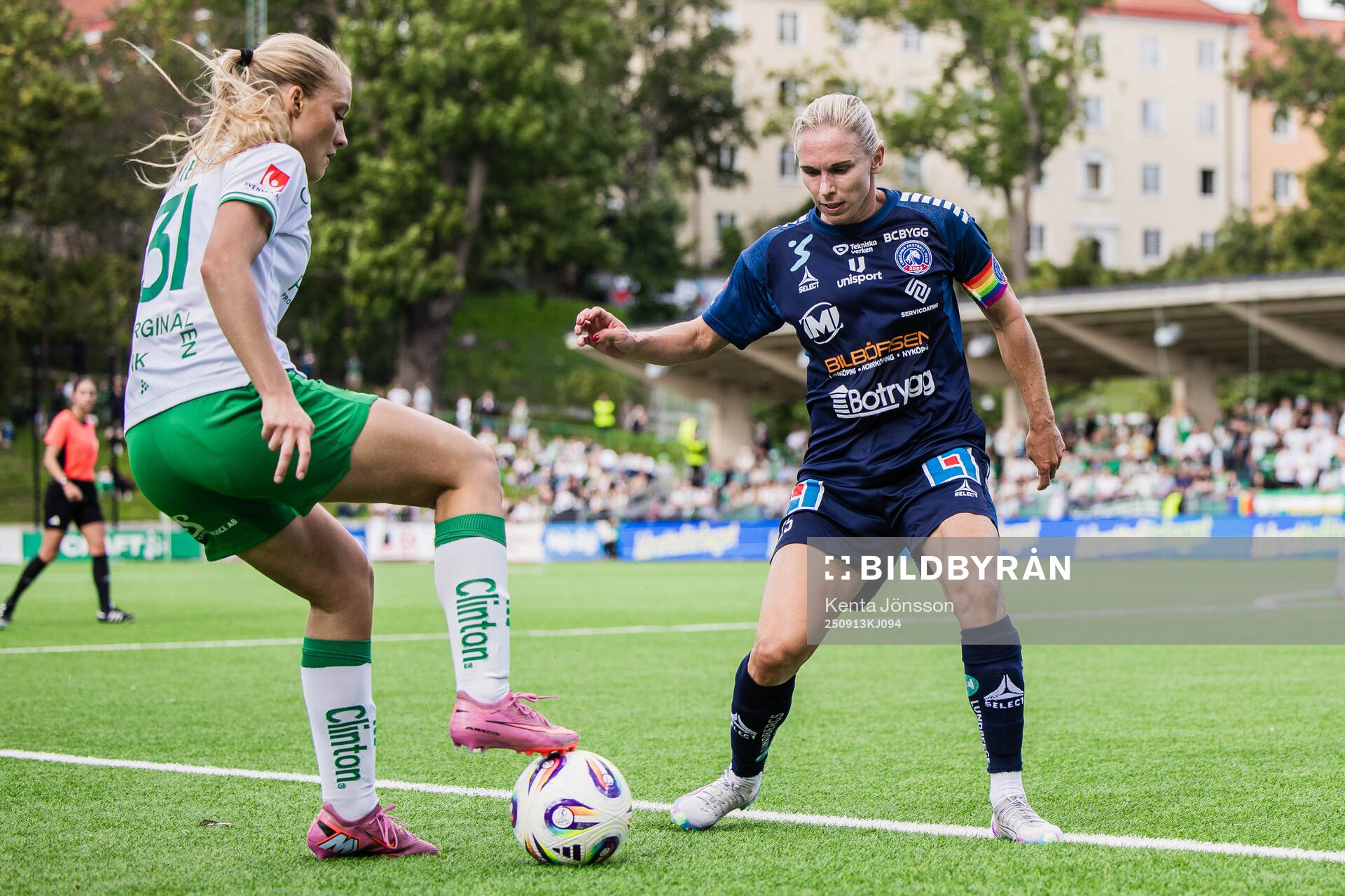 Hammarbys Smilla Holmberg och Linköpings Jonna Andersson
