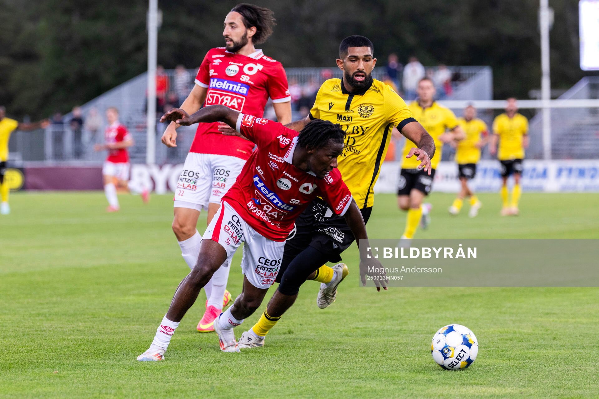 Degerfors Philippe Ndinga Ossiabadjouo och Mjällbys