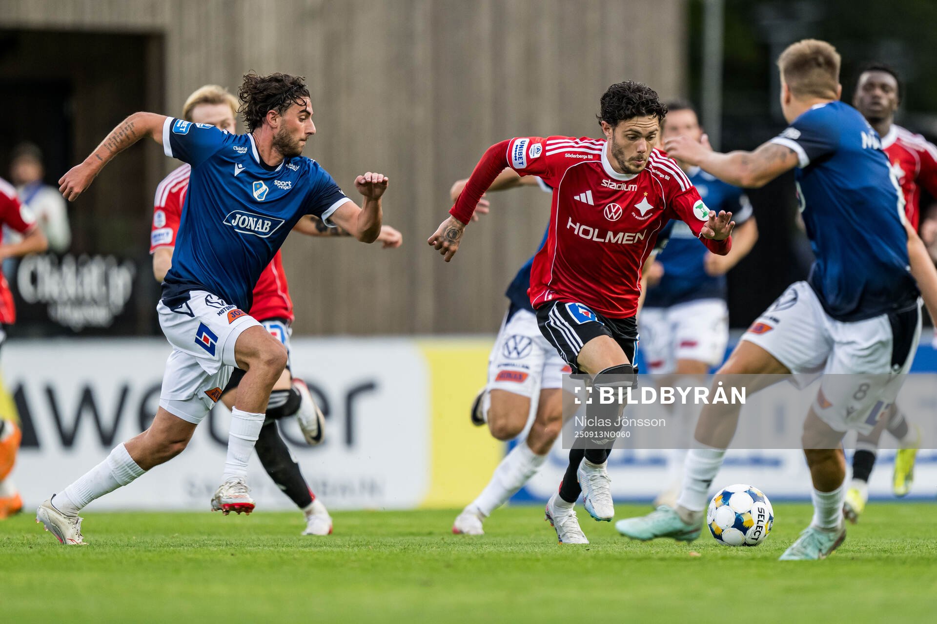 Halmstads Rocco Ascone och IFK Norrköpings David Moberg
