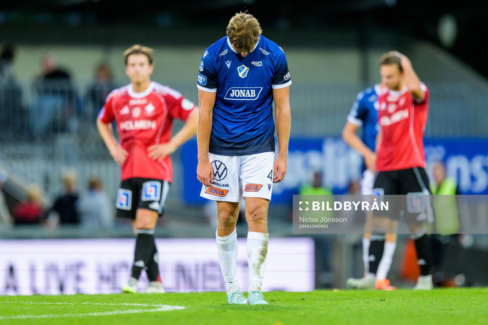 Halmstads Filip Schyberg deppar