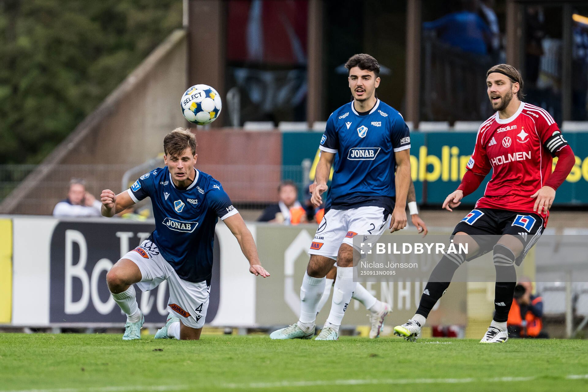 Halmstads Filip Schyberg och Bleon Kurtulus och IFK