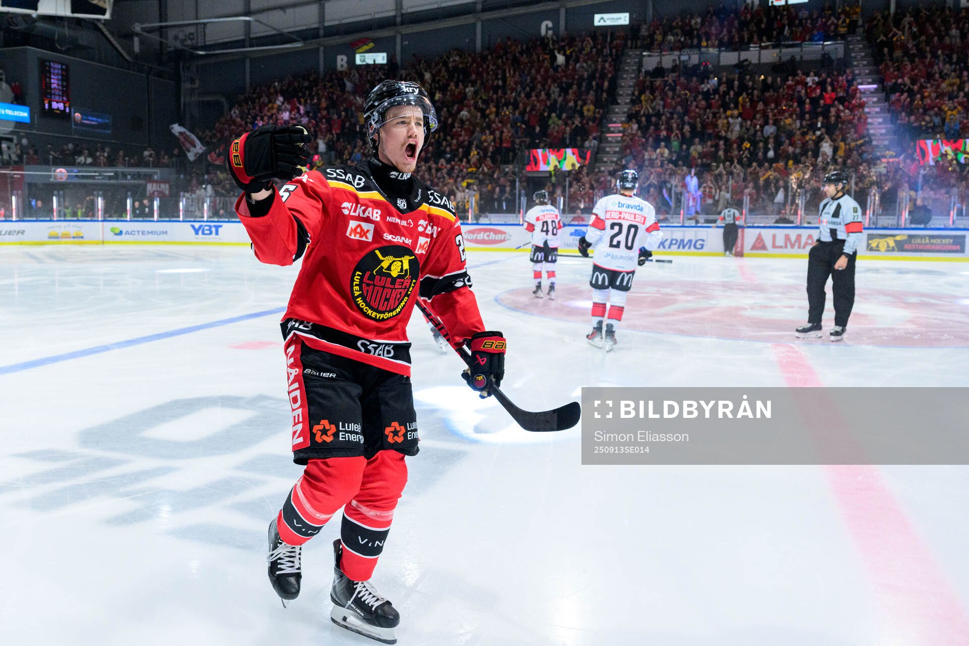 Luleås Filip Eriksson jublar