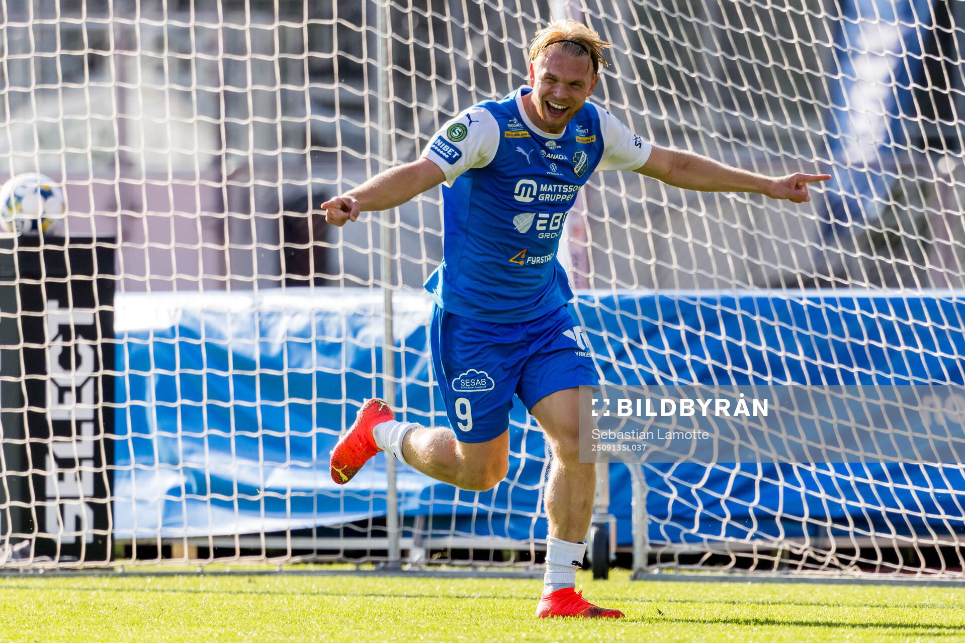 Oddevolds Linus Tornblad jublar