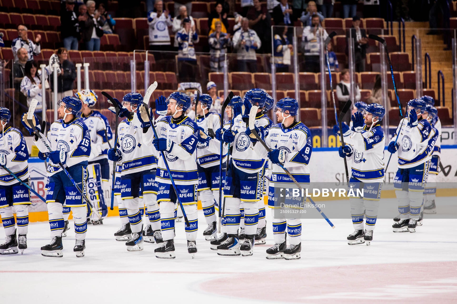 Leksands spelarna jublar