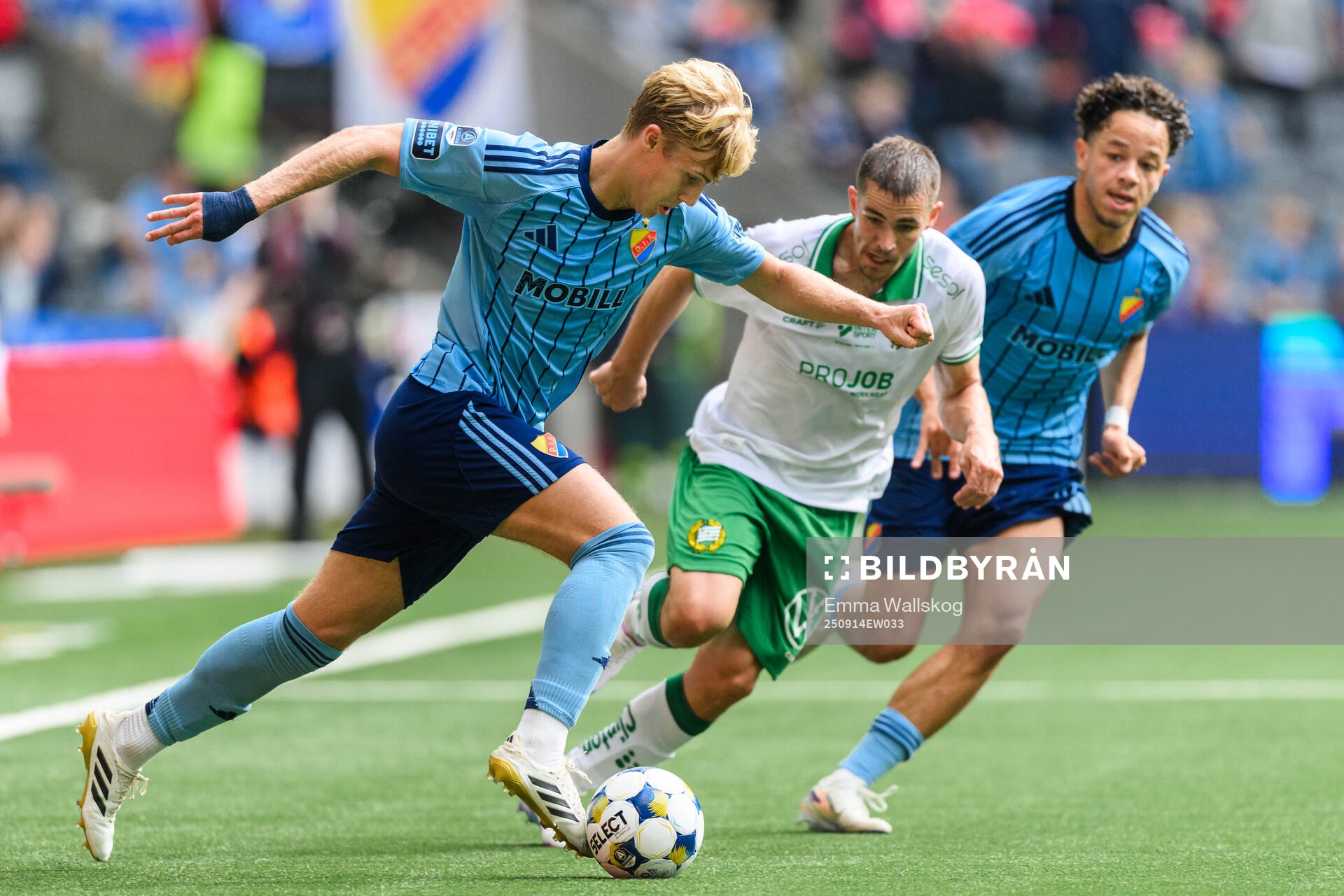 Djurgårdens Theo Bergvall och Mikael Anderson och