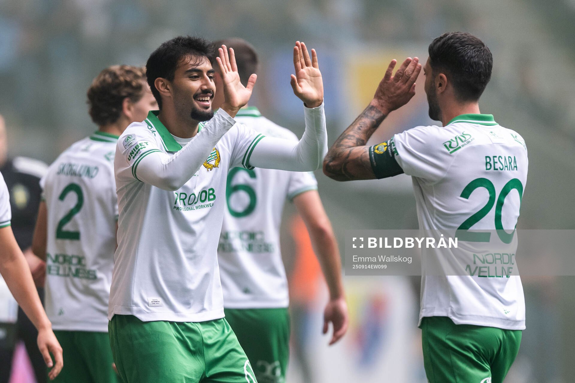 Hammarbys Montader Madjed jublar med Nahir Besara