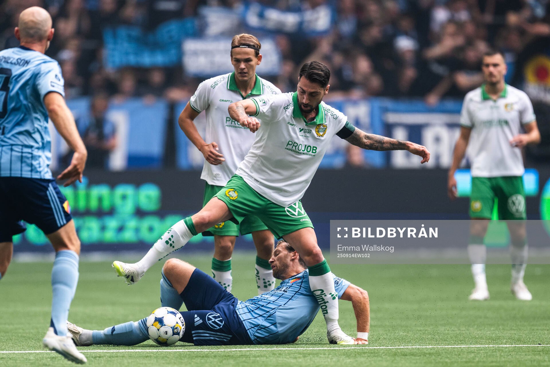 Djurgårdens Daniel Stensson och Hammarbys Nahir Besara