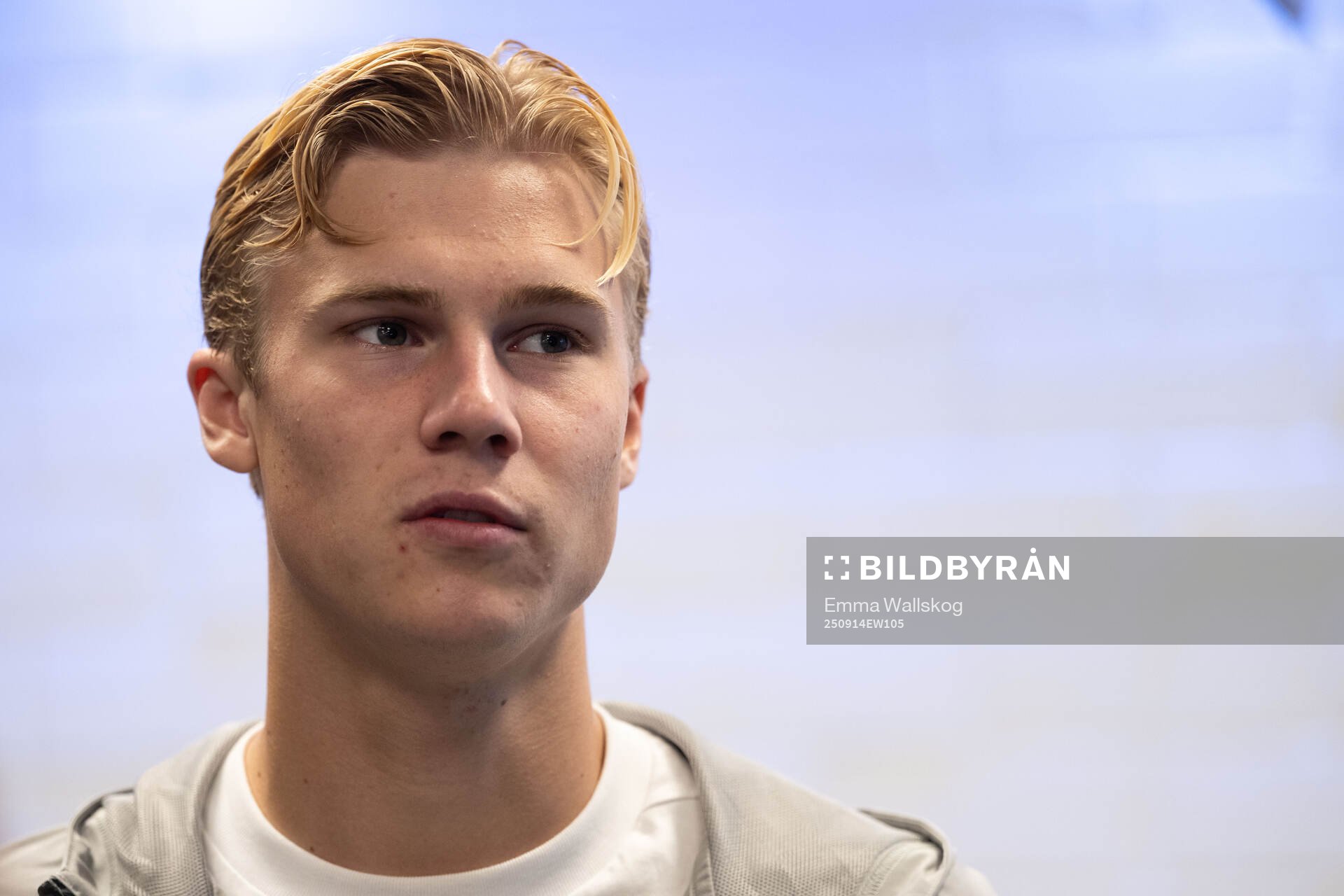 Djurgårdens Theo Bergvall i mixade zonen