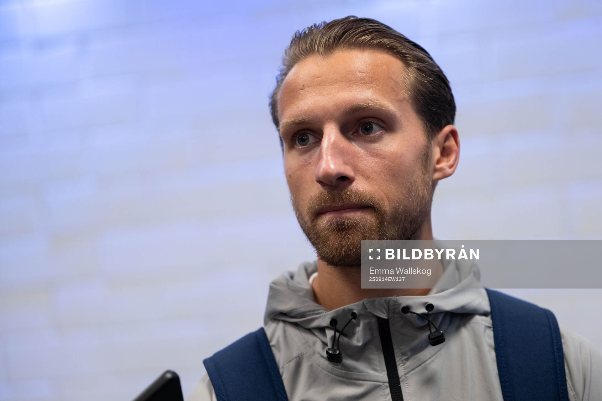 Djurgårdens Daniel Stensson i mixade zonen