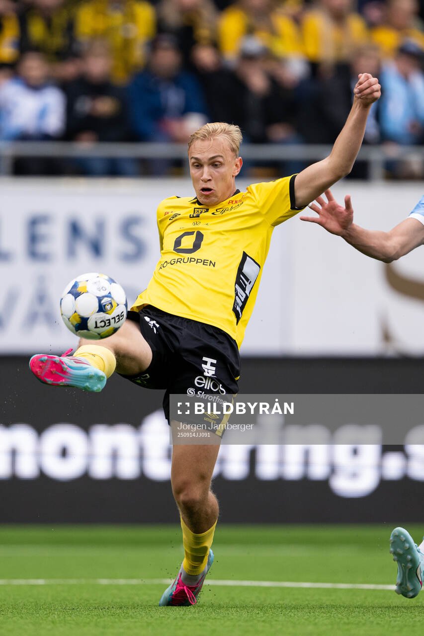 Elfsborgs Leo Östman och Malmö FFs Andrej Djuric