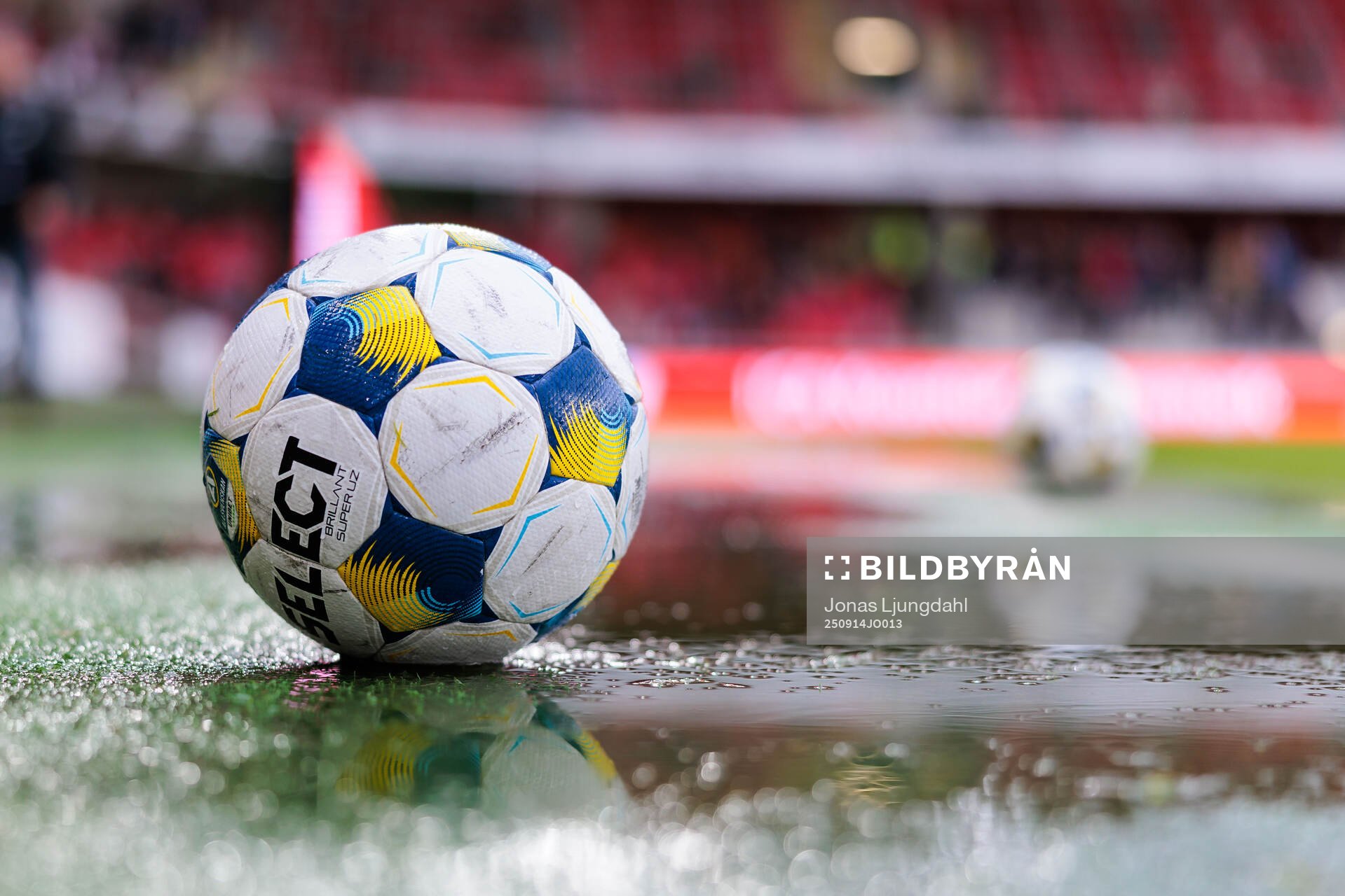 Matchboll och vatten
