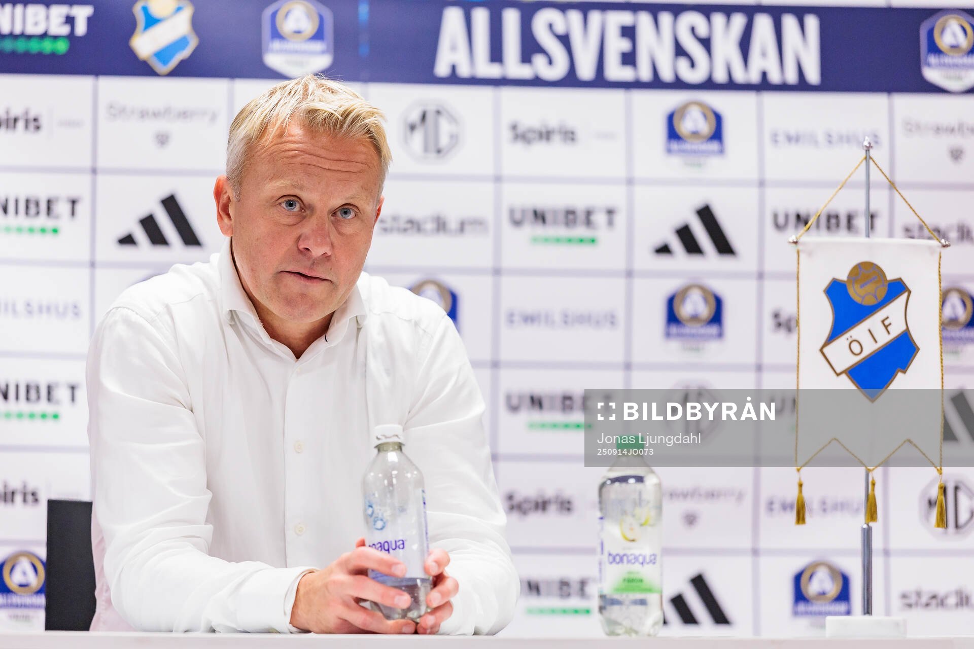 Östers tränare Roberth Björknesjö på presskonferensen