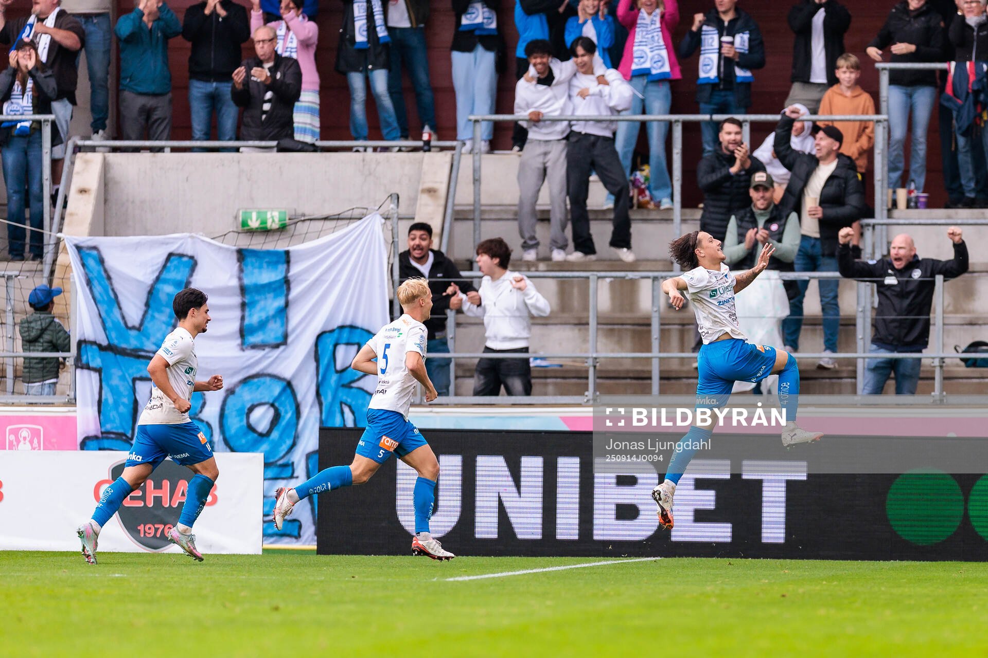 Värnamos Kai Meriluoto jublar