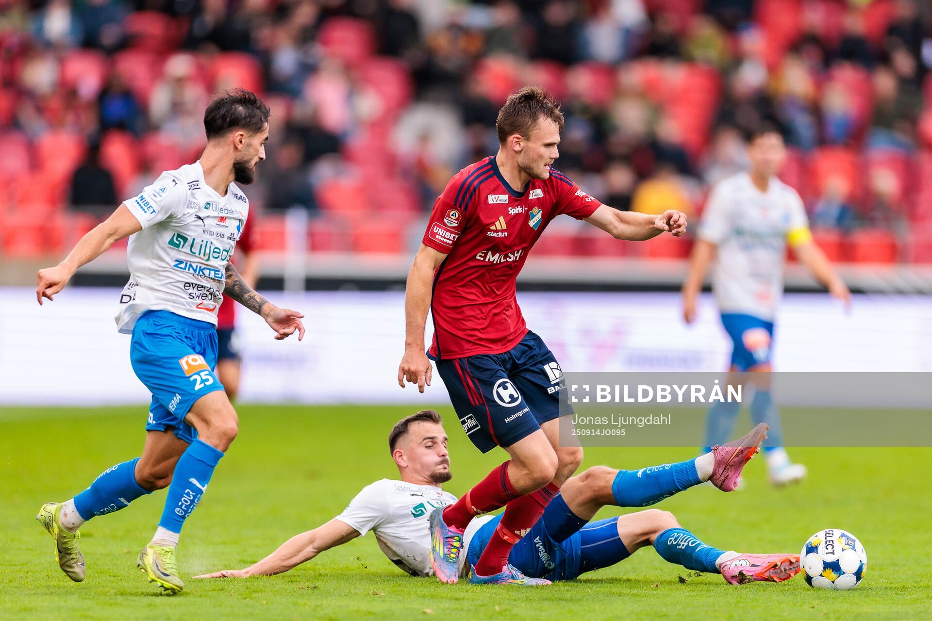Värnamos Noah Shamoun, Ajdin Zeljkovic och Östers Oscar