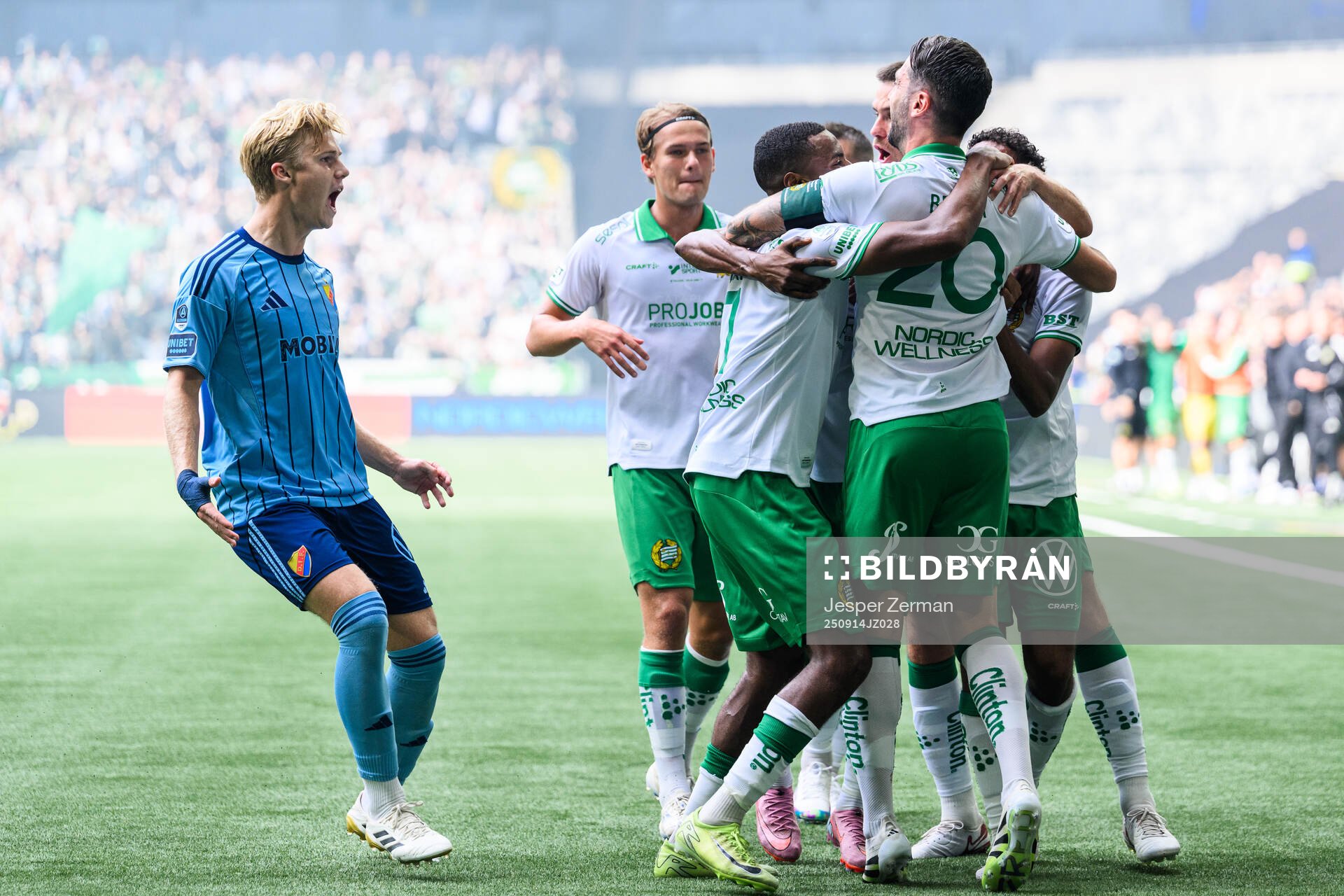 Djurgårdens Theo Bergvall reagerar när Hammarbys Nahir