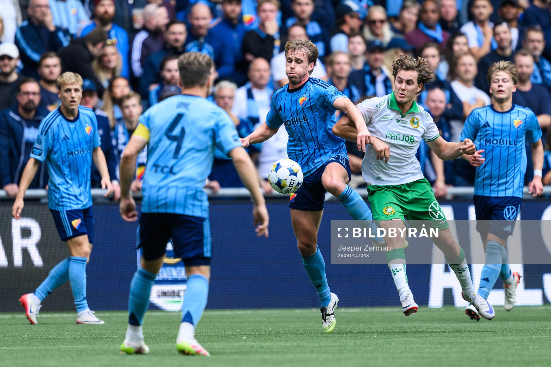 Djurgårdens Rasmus Schuller och Hammarbys Markus Karlsson