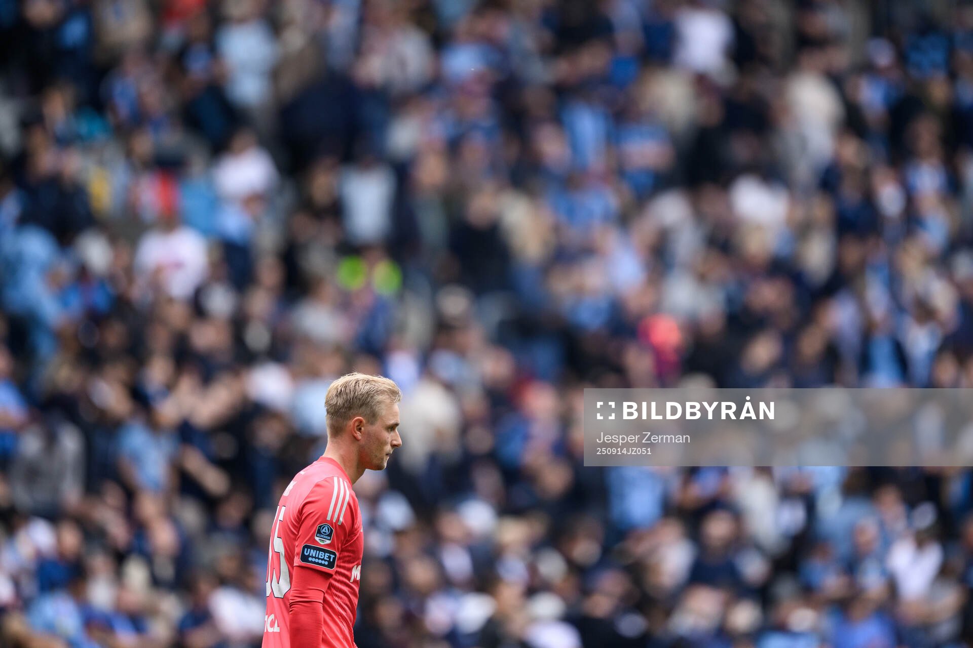 Djurgårdens målvakt Jacob Rinne deppar