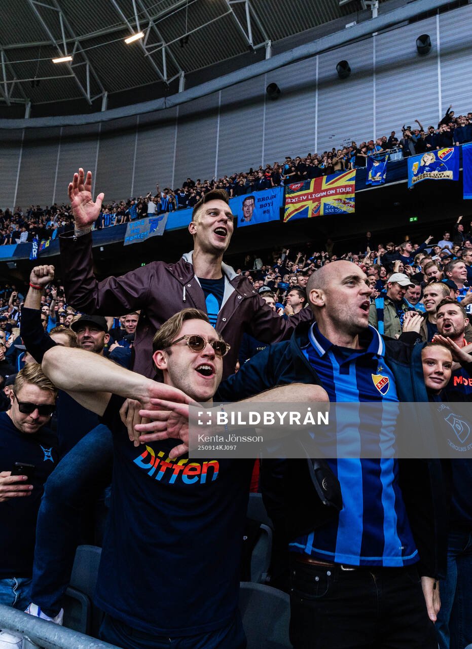 Djurgårdens supportrar jublar