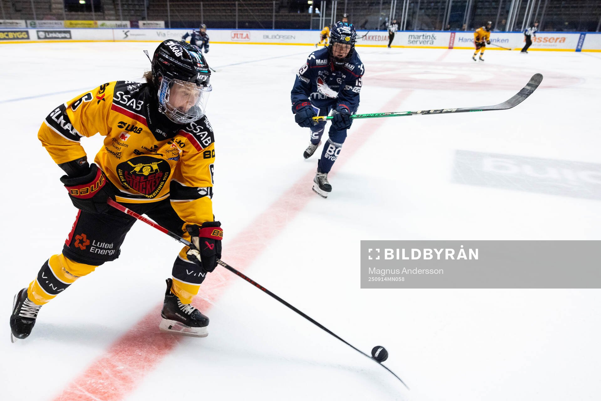 Luleås Jenni Hiirikoski och Linköpings Sara Hjalmarsson