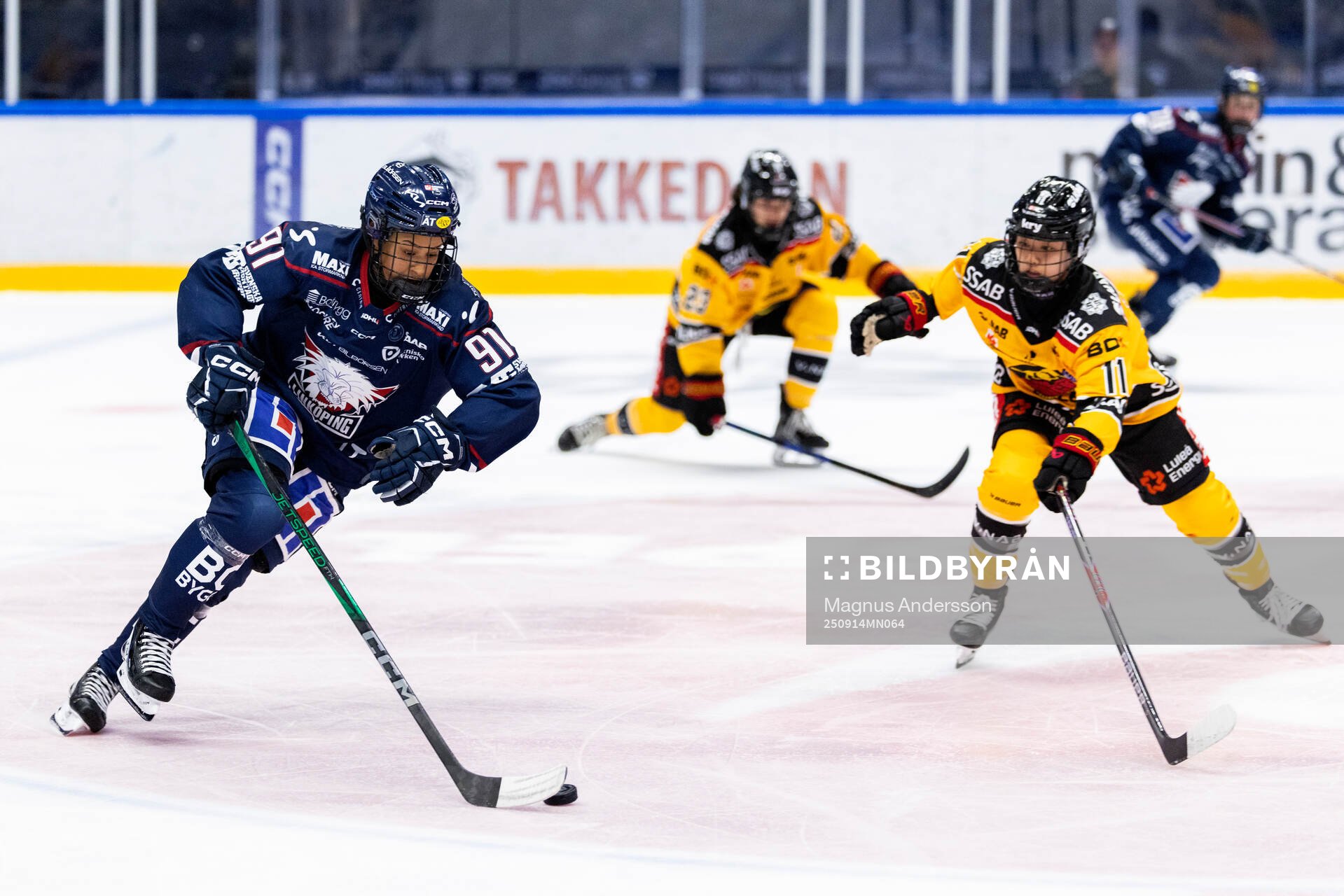 Linköpings Olivia Sohrner och Luleås Akane Shiga