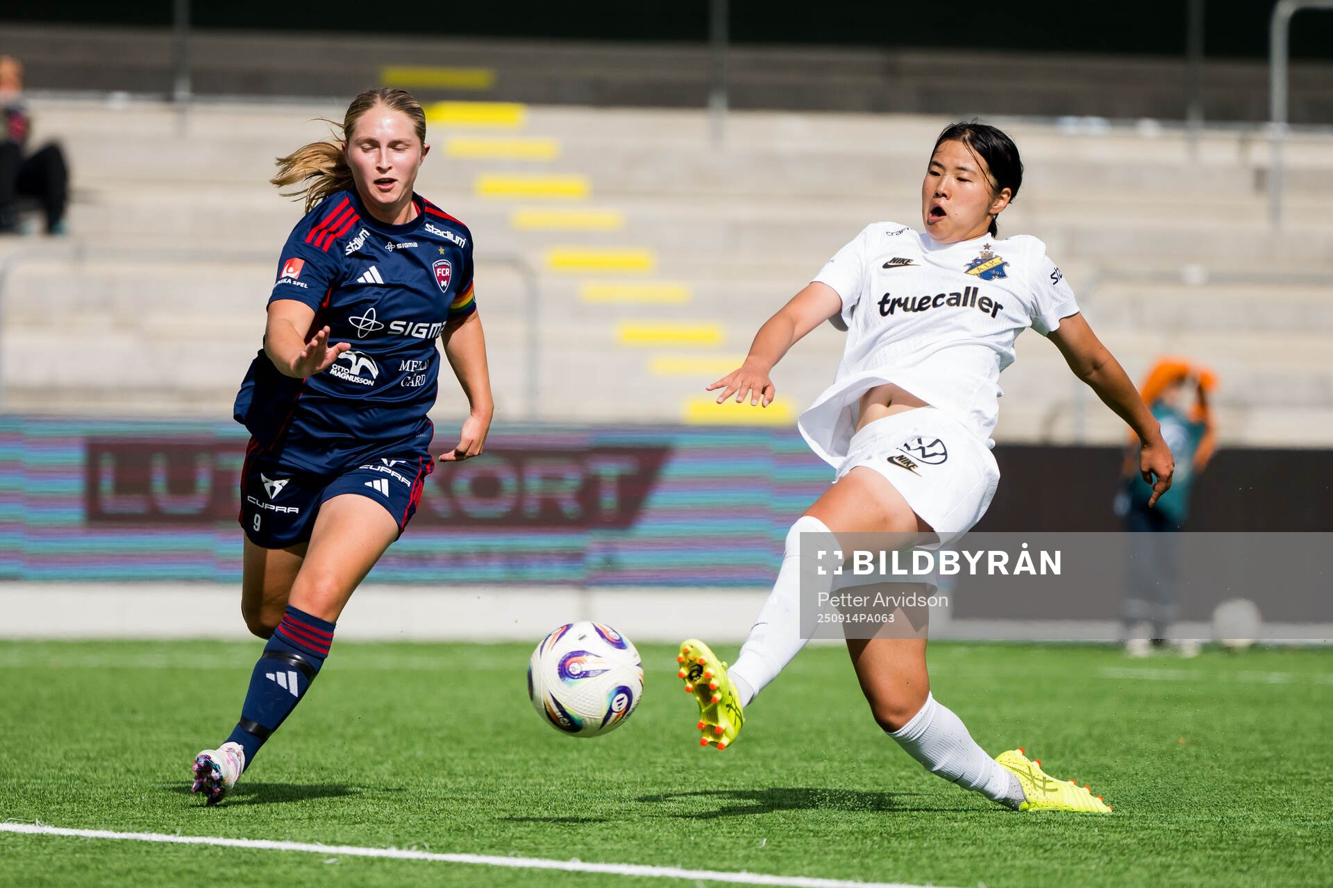 Rosengårds Hanna Andersson och AIKs Haruna Tabata