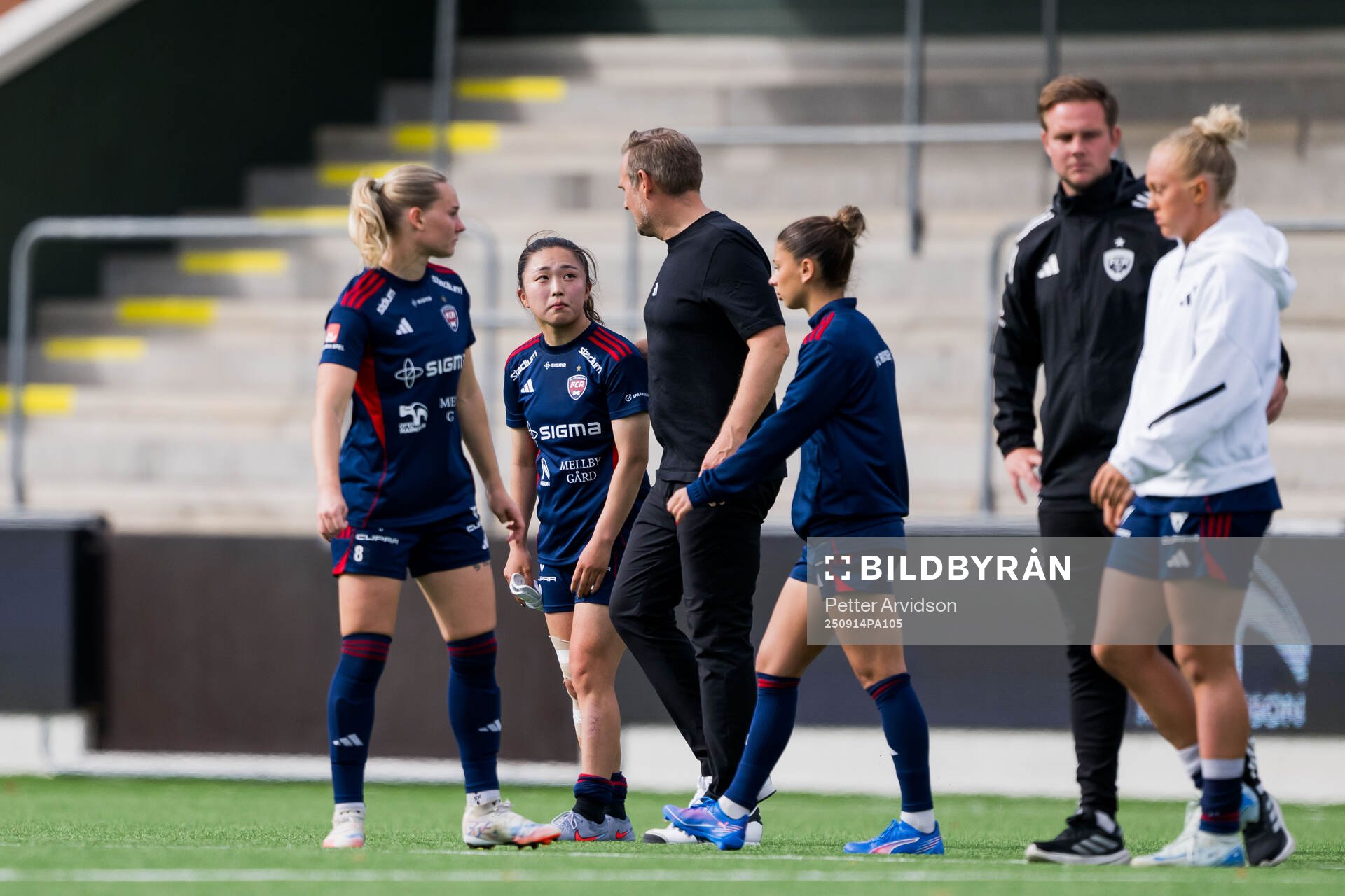 Rosengårds Aemu Oyama deppar