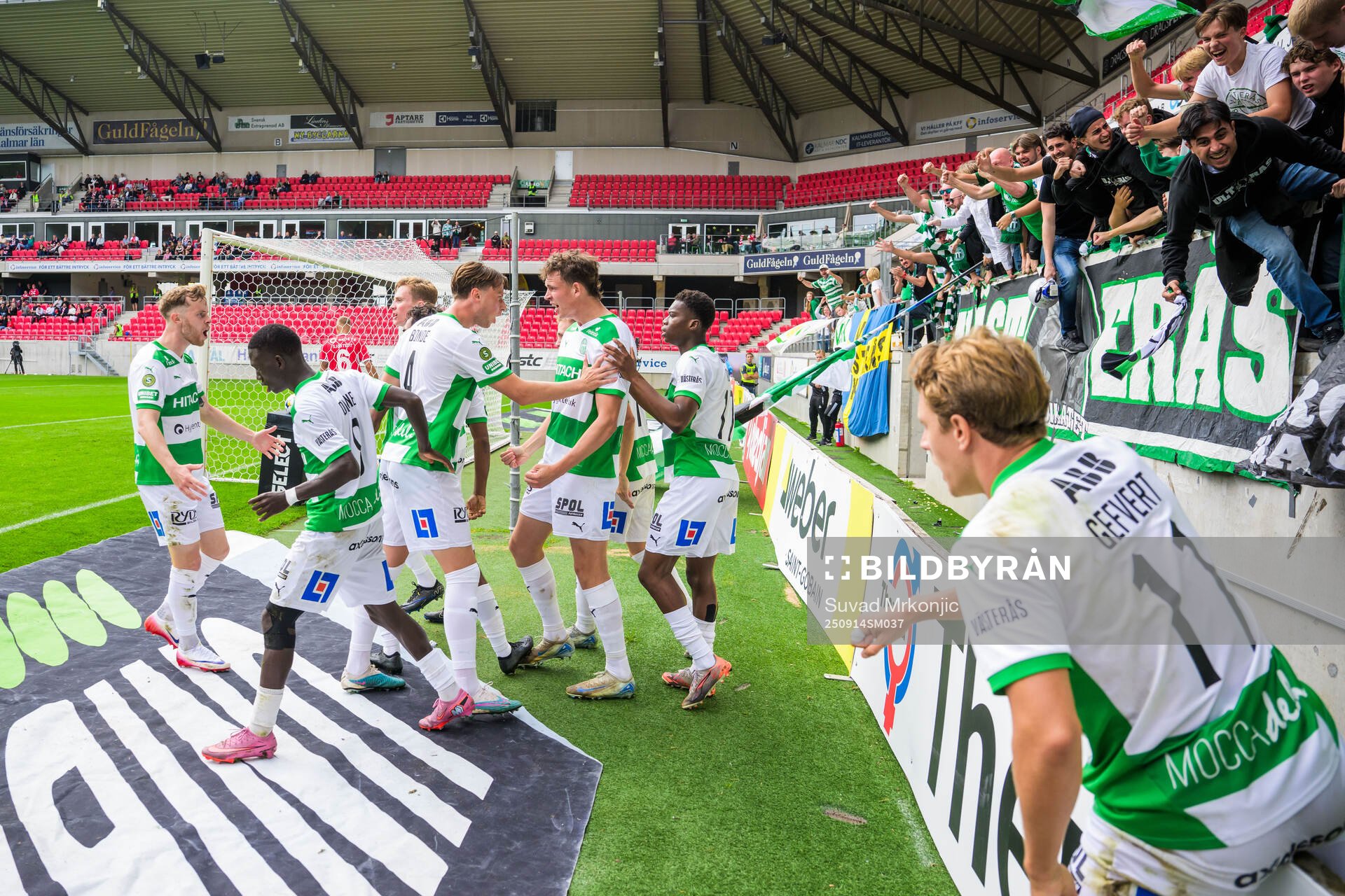 Västerås Mikkel Ladefoged jublar