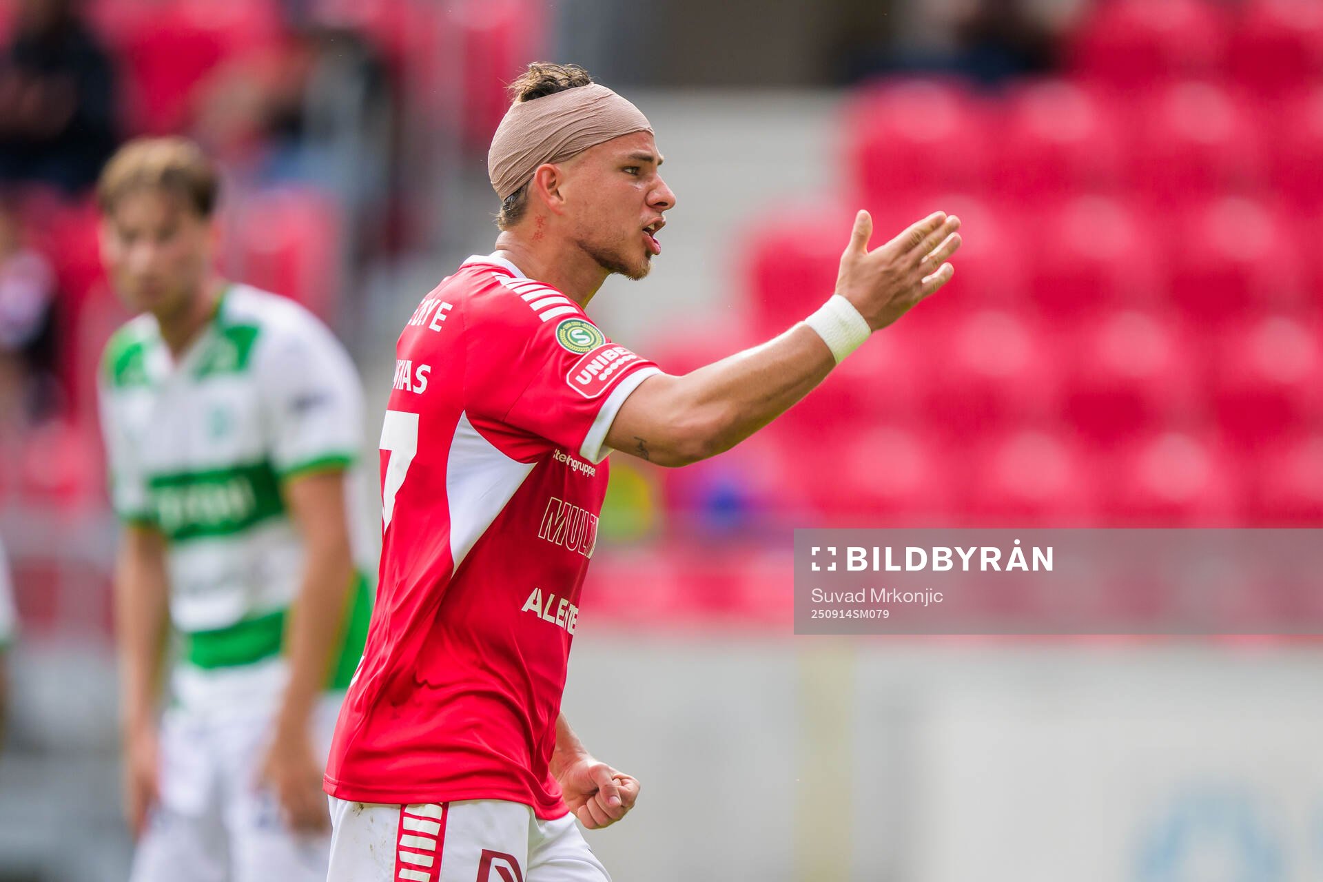 Kalmars Tomas Kalinauskas jublar