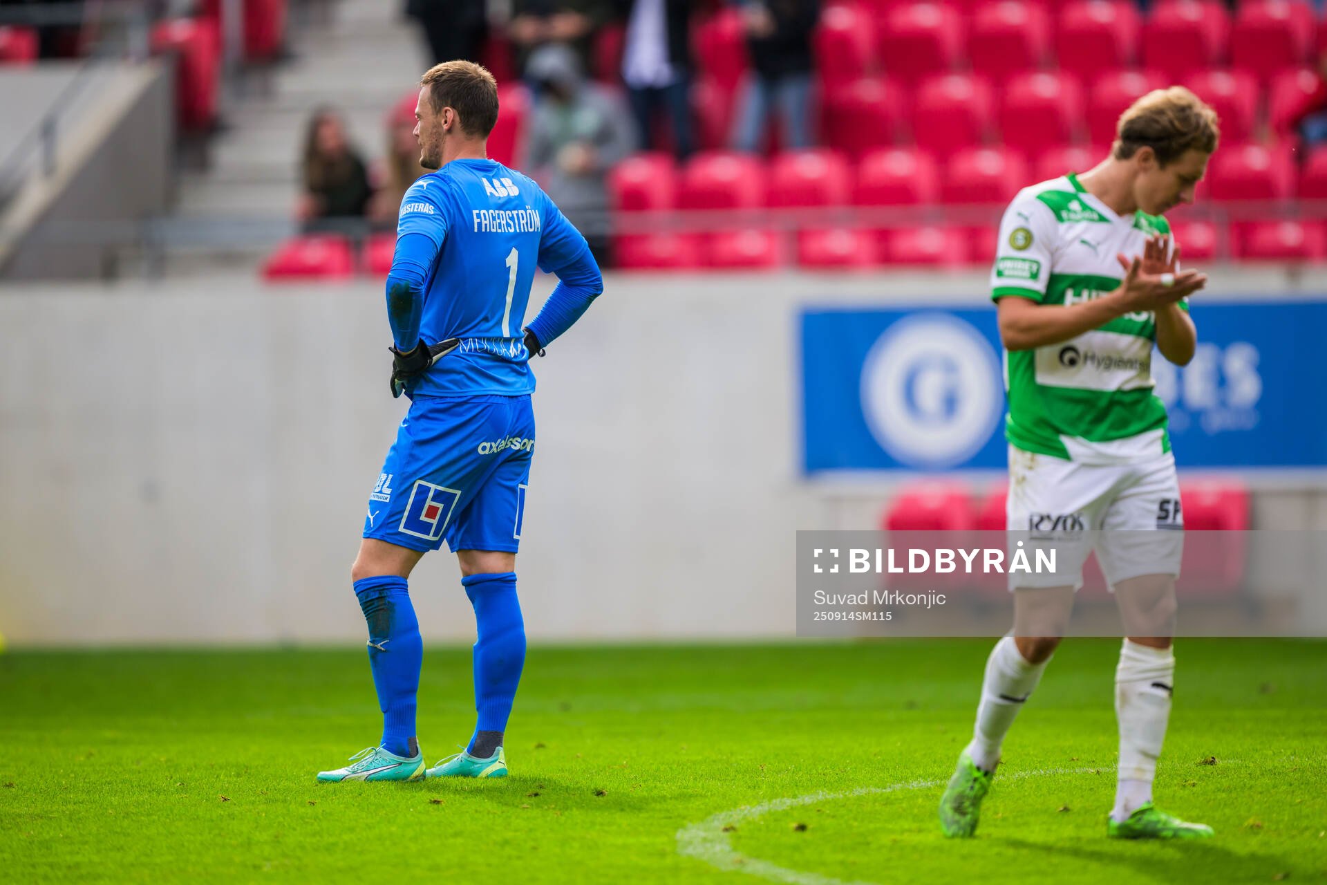 Västerås målvakt Anton Fagerström deppar