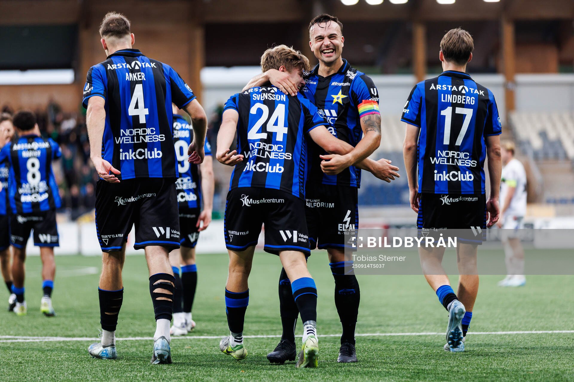 Sirius Victor Svensson och Henrik Rönnlöf Castegren jublar