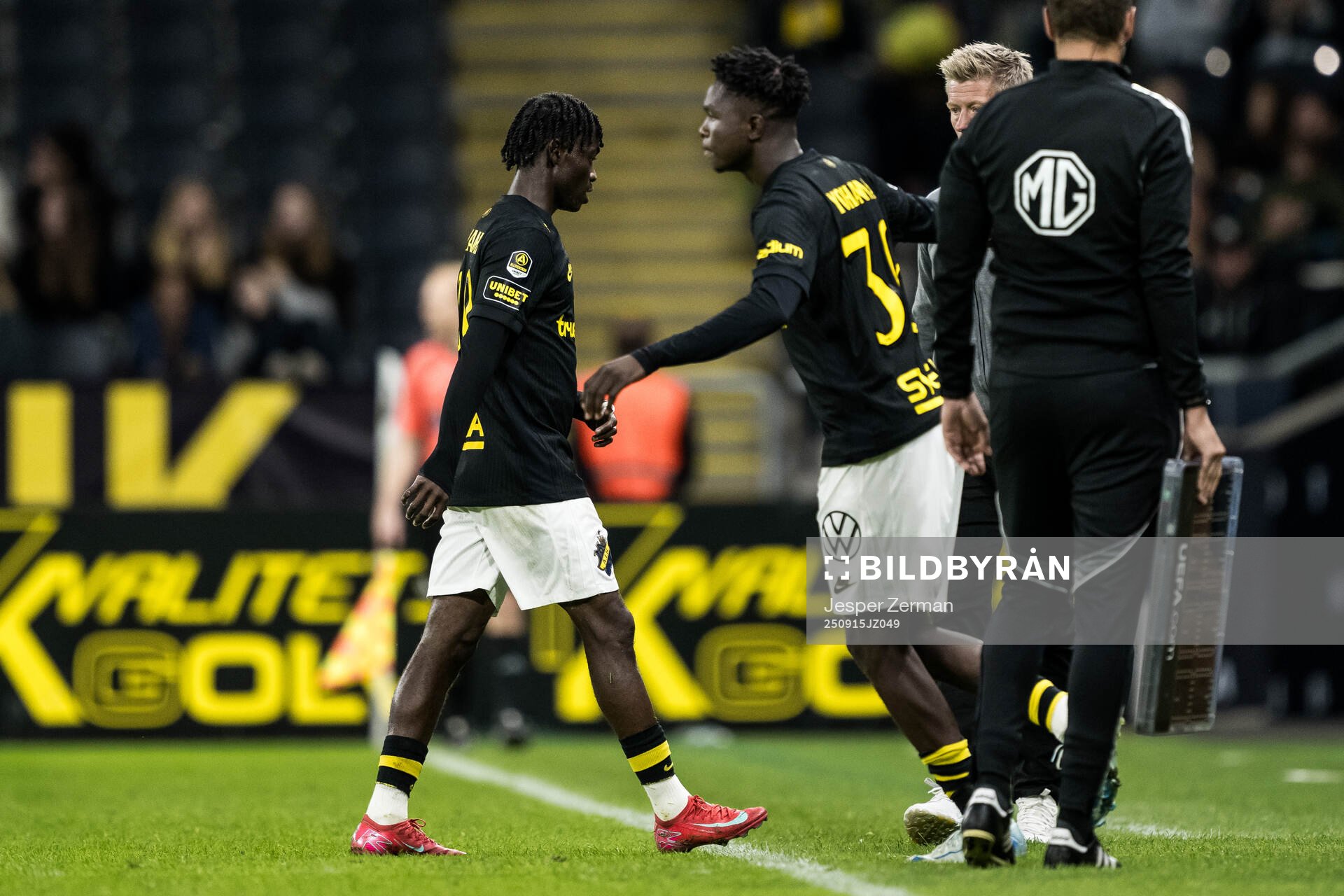 AIKs Axel Kouame byter med Zadok Yohanna