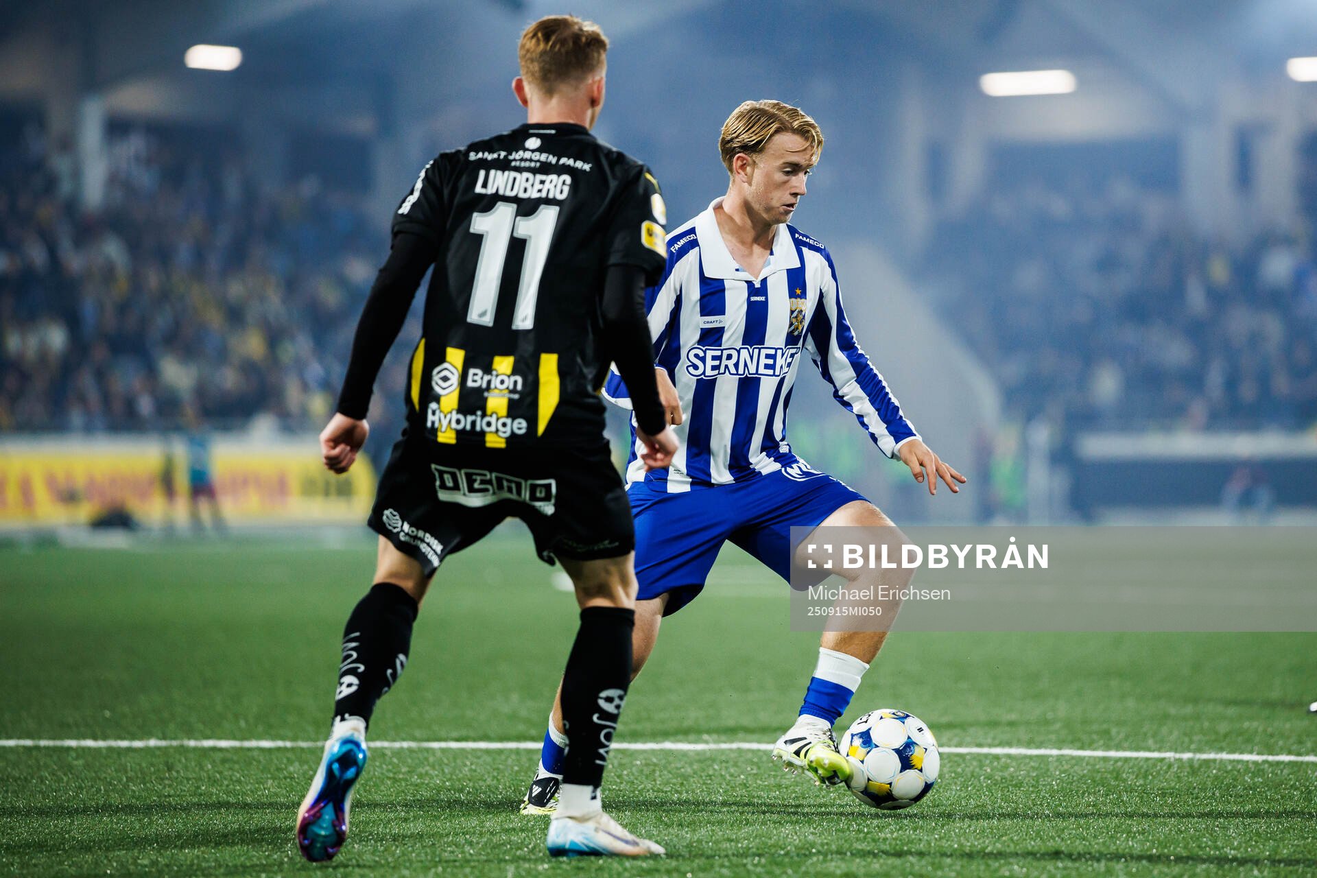 Häckens Julius Lindberg och IFK Göteborgs Noah Tolf
